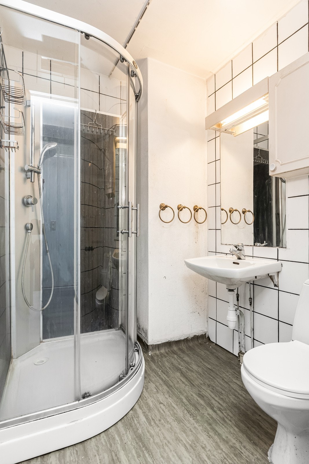 Bad 1. etasje Galleribilde