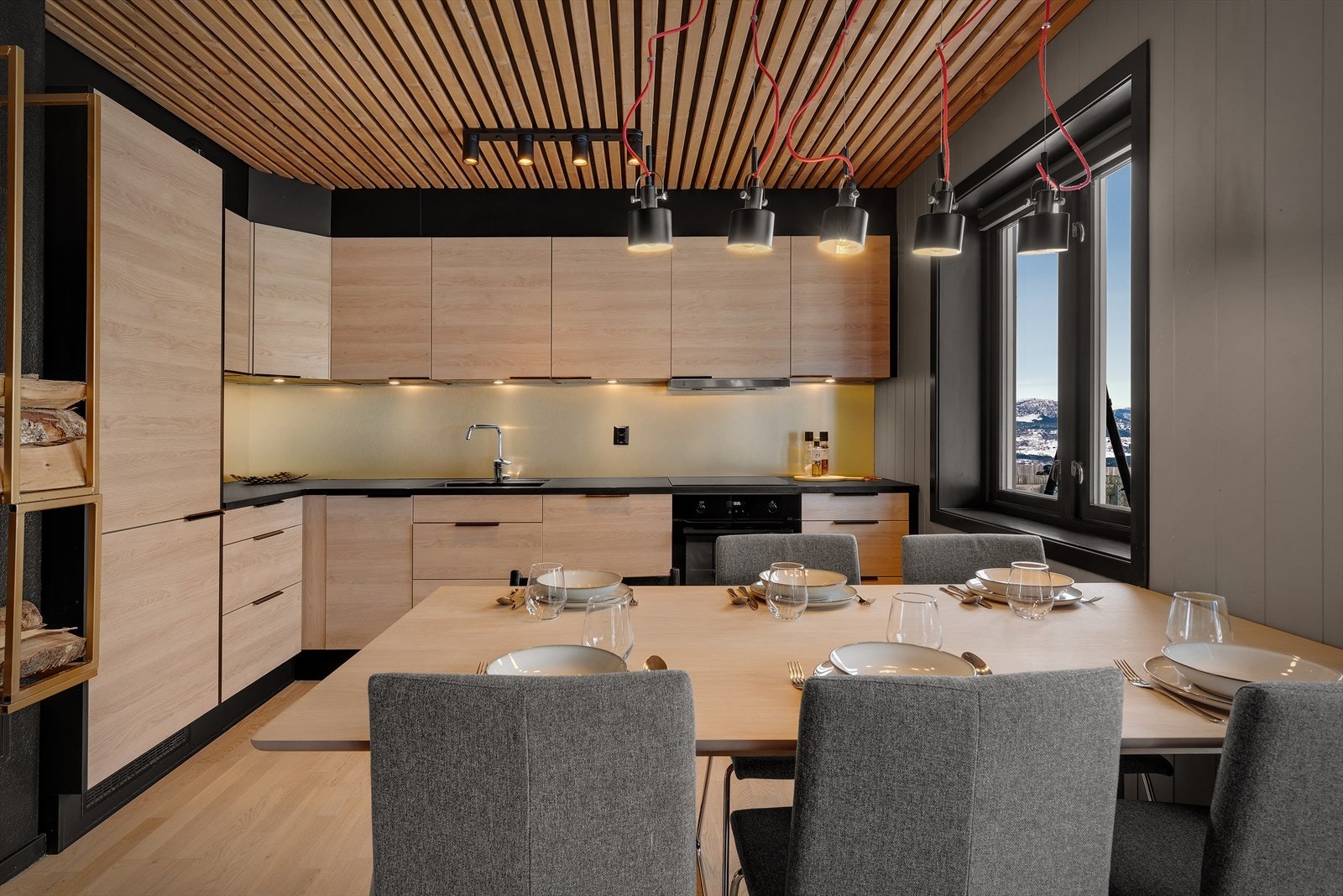 Kjøkkenet er levert fra Aubo. Galleribilde