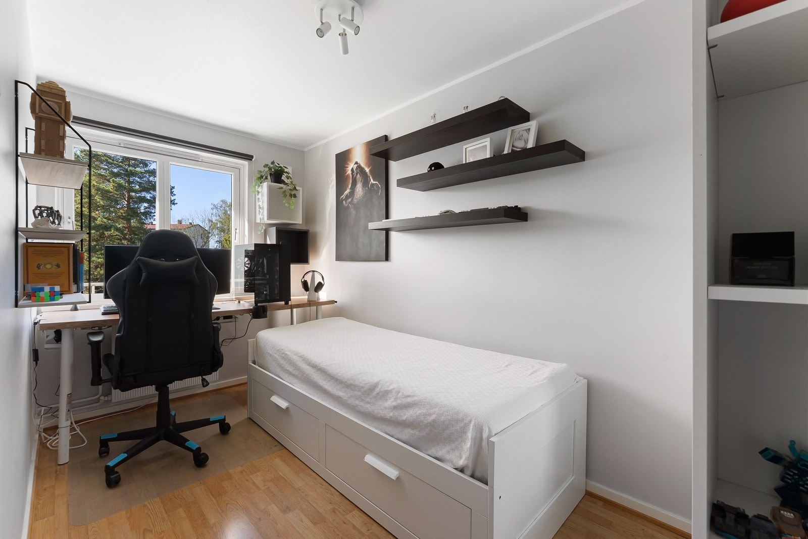 Også det tredje soverommet har en god størrelse og flere bruksmuligheter. Galleribilde