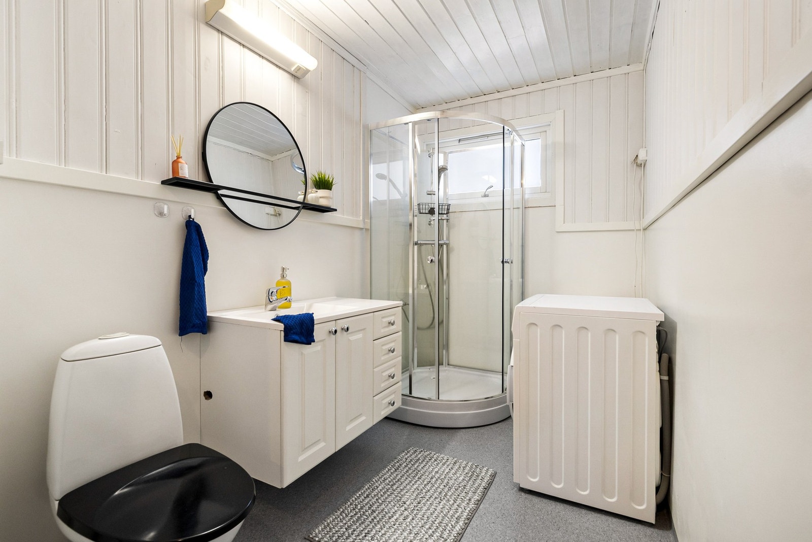 Kombinert bad- og vaskerom Galleribilde