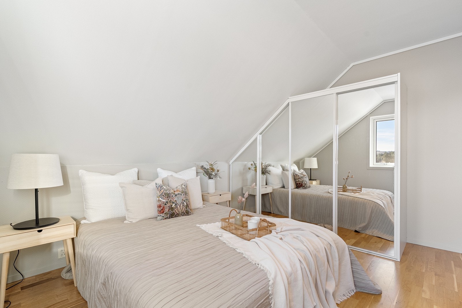 Hovedsoverom i 2. etasje. Galleribilde