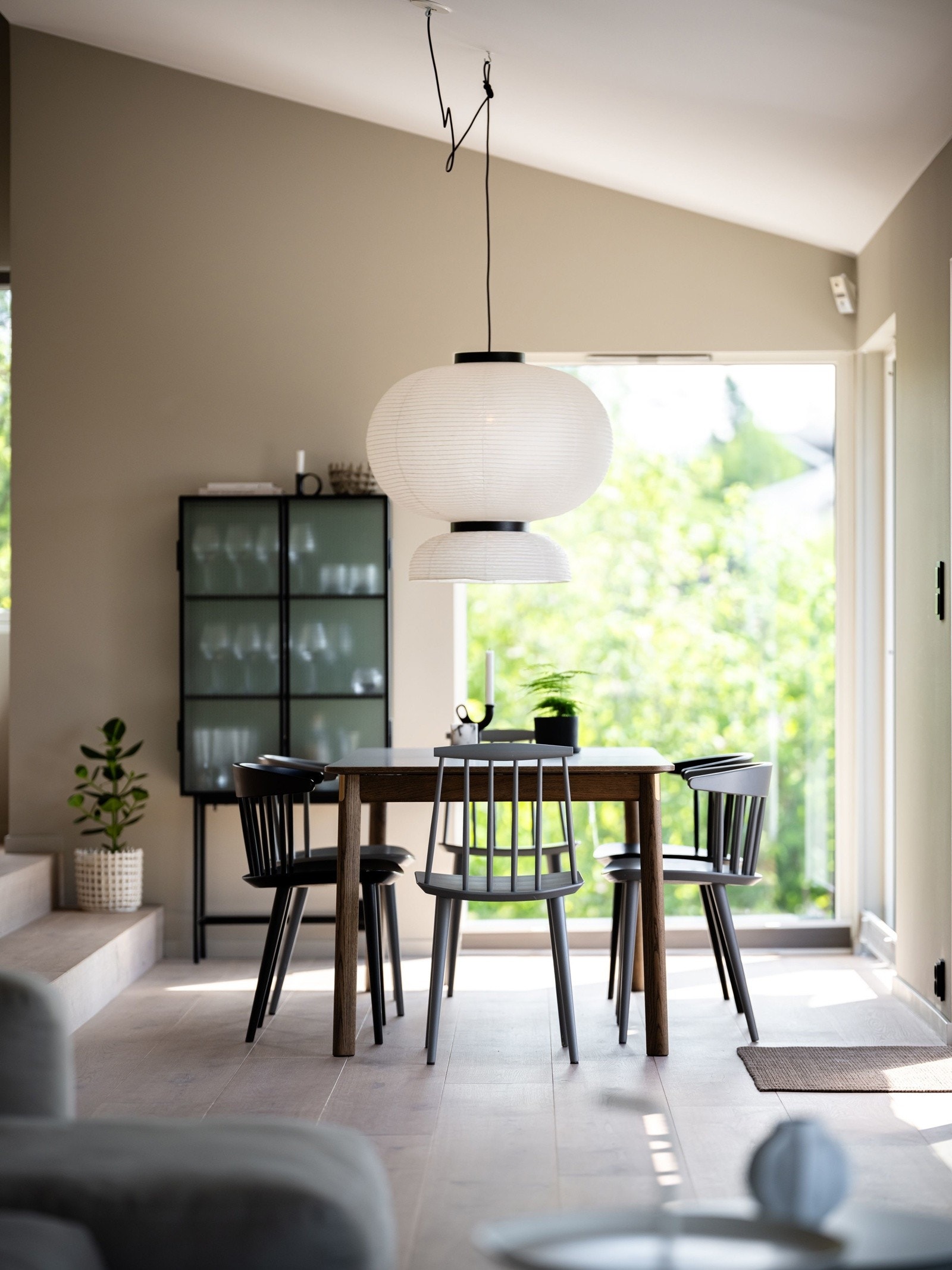 Stemningsbilde av spisestue Galleribilde