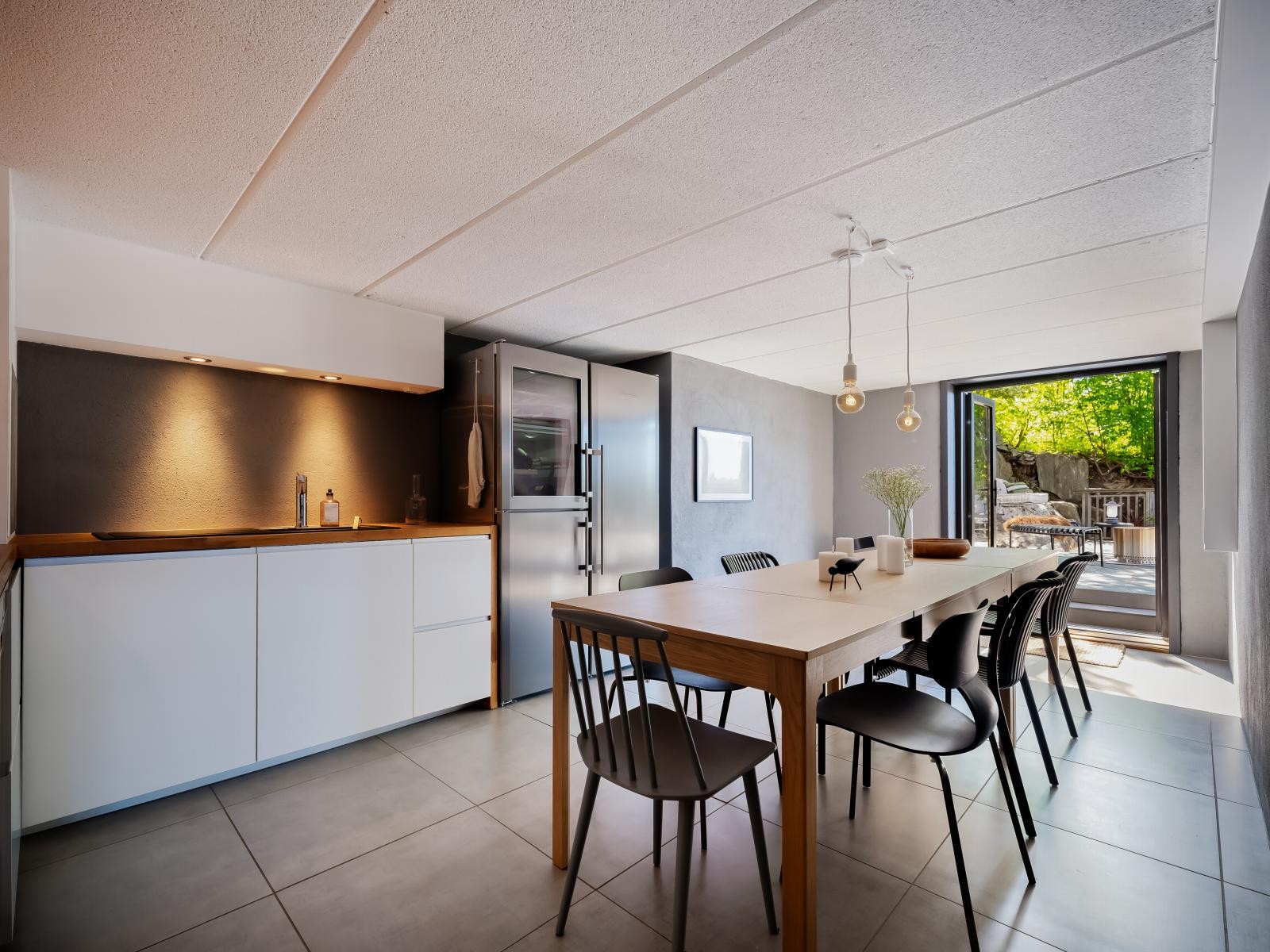 Underetasje er innredet av Akershus Bygg og Bad. Dette er byggemeldt som bod Galleribilde