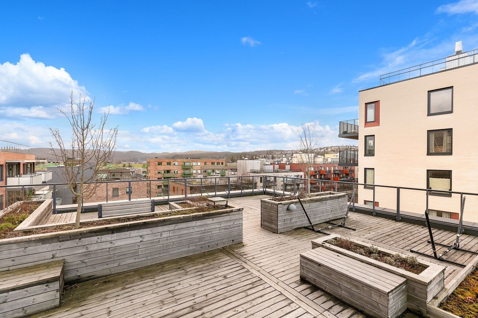 Her kan du nyte solen enda lengre. Galleribilde