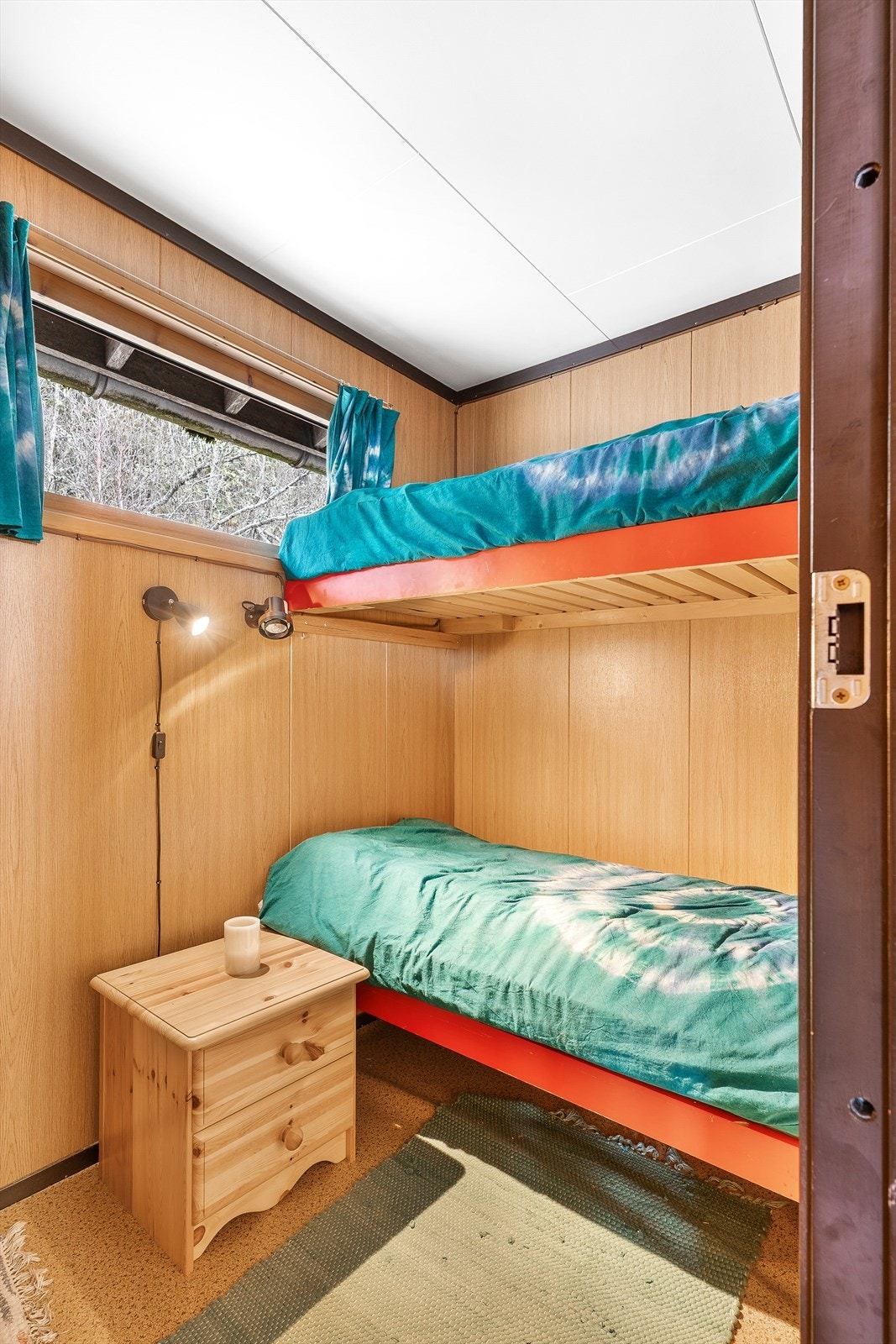 Alle soverommene har lignende standard og materialvalg Galleribilde