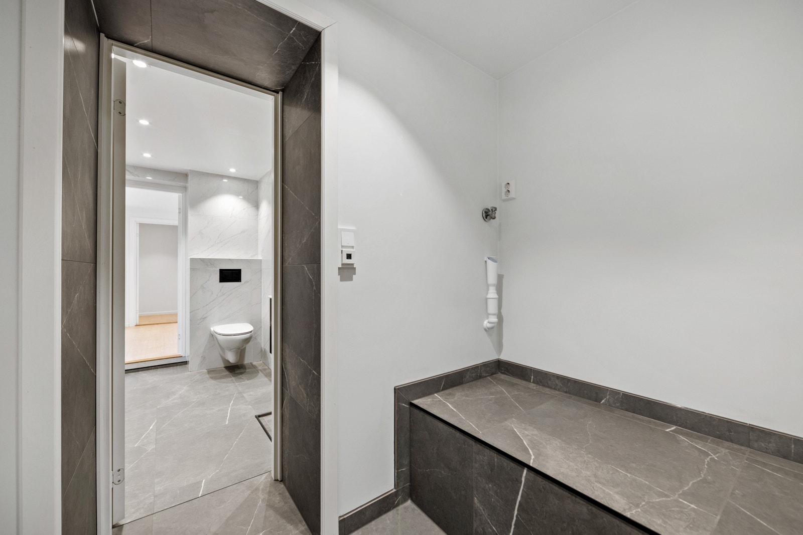 Eget vaskerom tilknyttet badet Galleribilde