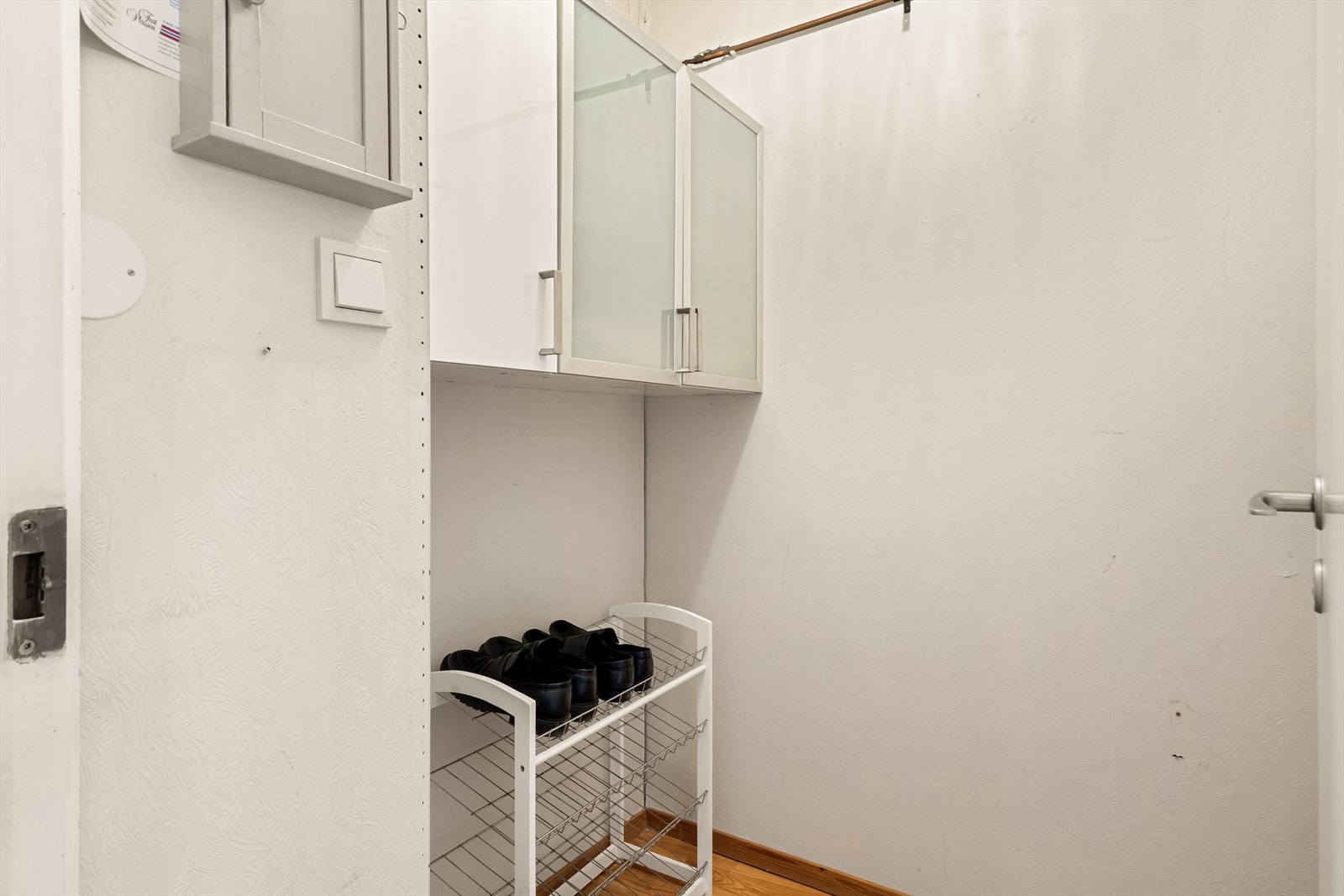 - I tilknytning til entréen finner du en bod på 2,4m² - Galleribilde