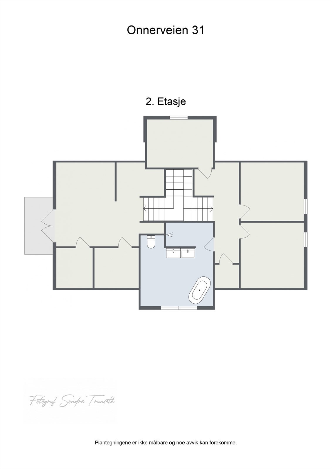 Planløsning 2.etg.: loftsstue med lesekrok og tilkomst til terrasse, mellomgang, 3 soverom, innvendig bod og bad samt kontor og innvendig bod (godkjent som del av stue) Galleribilde