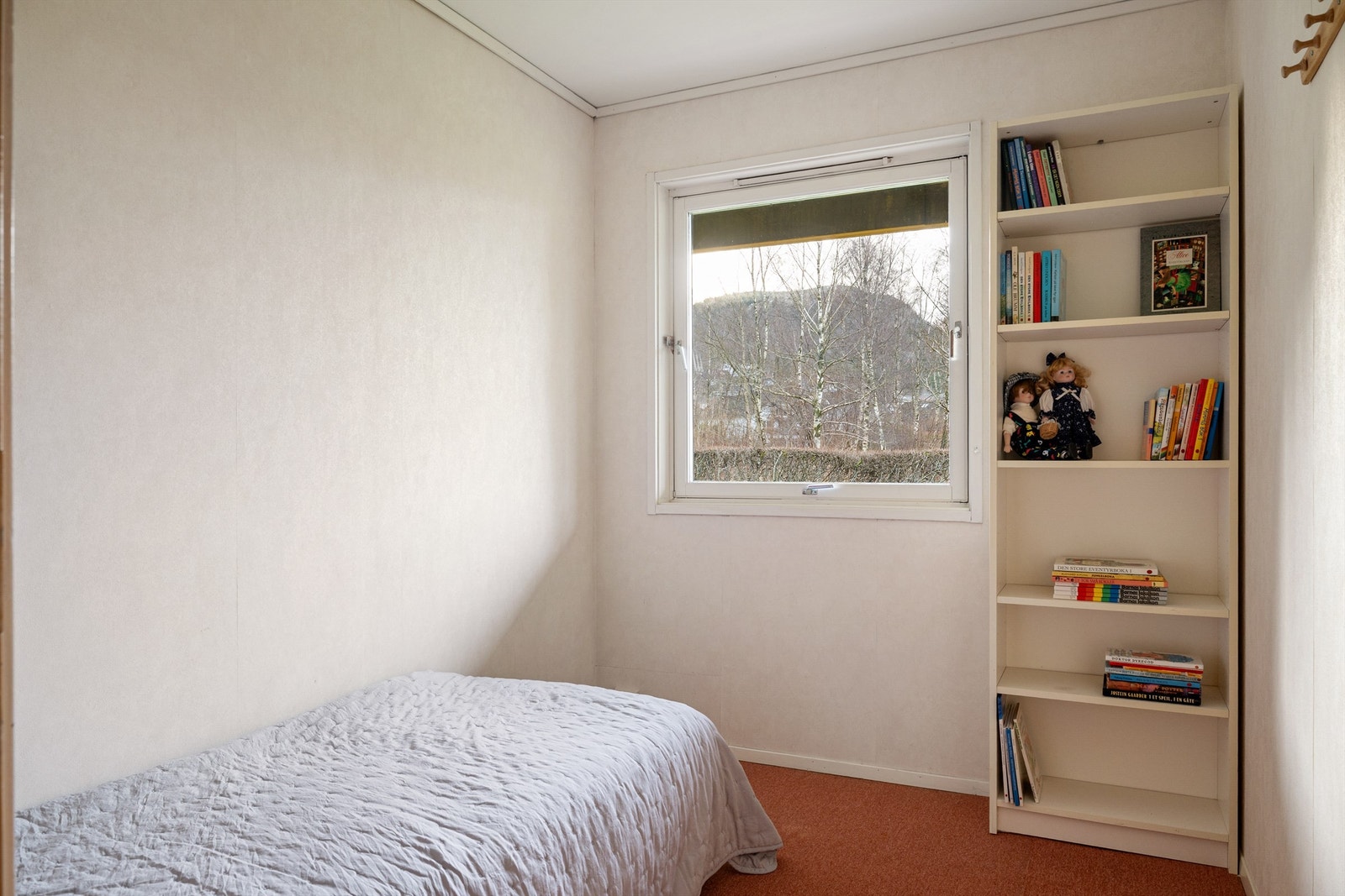 Soverom nr. 2 i sokkeletasjen. Galleribilde