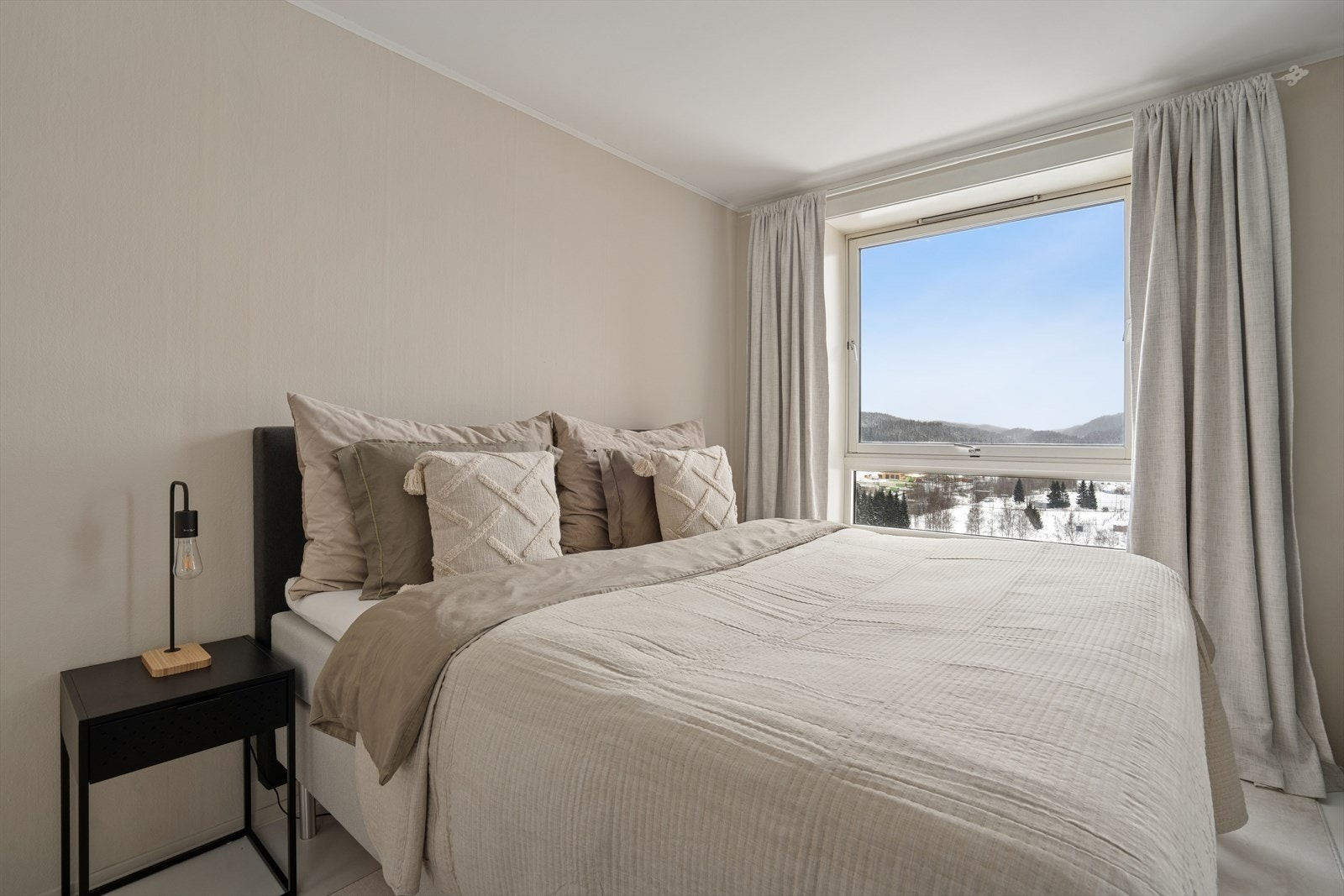 Soverommet er lyst og romslig. Galleribilde