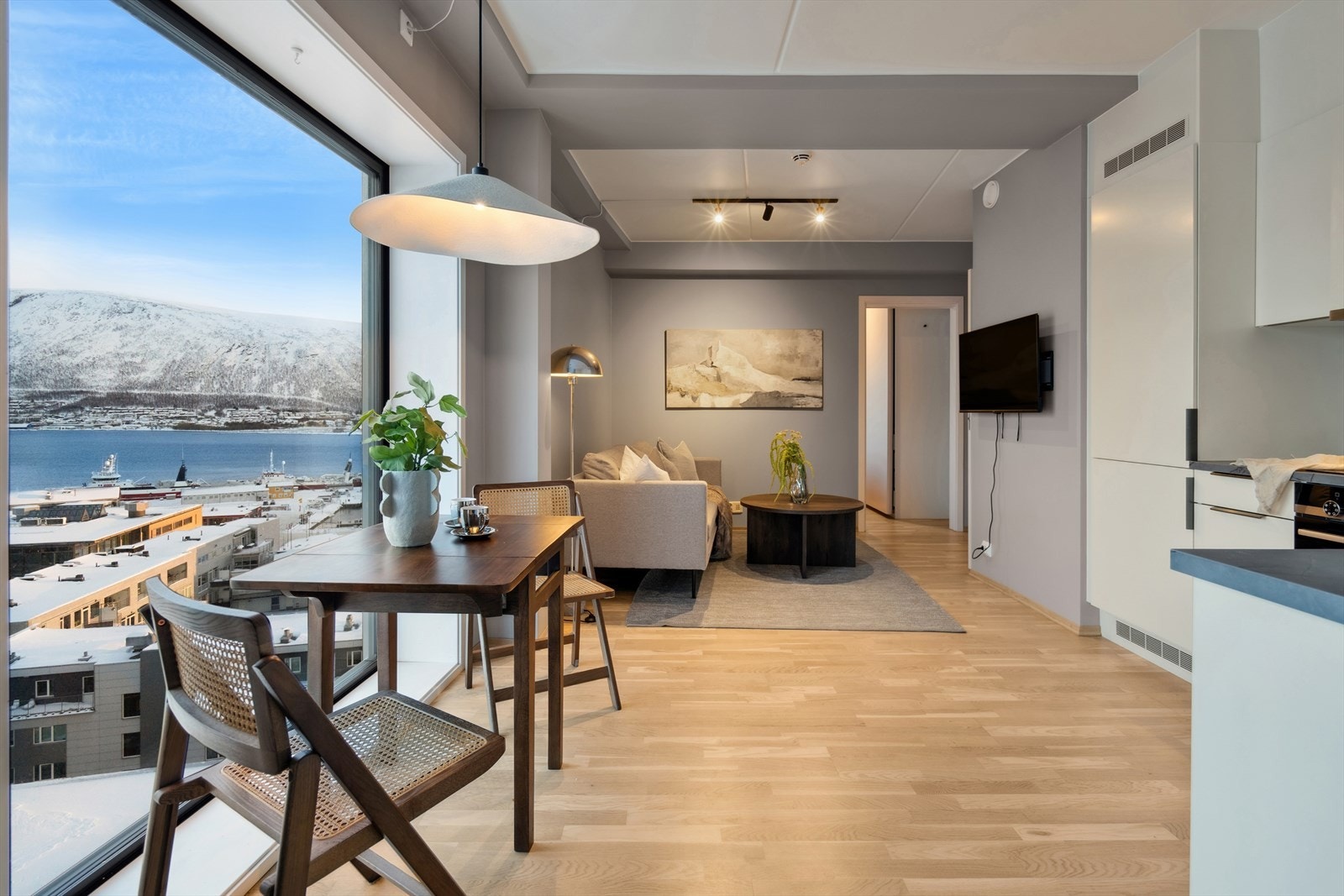 Velkommen til Elvegata 14! Galleribilde