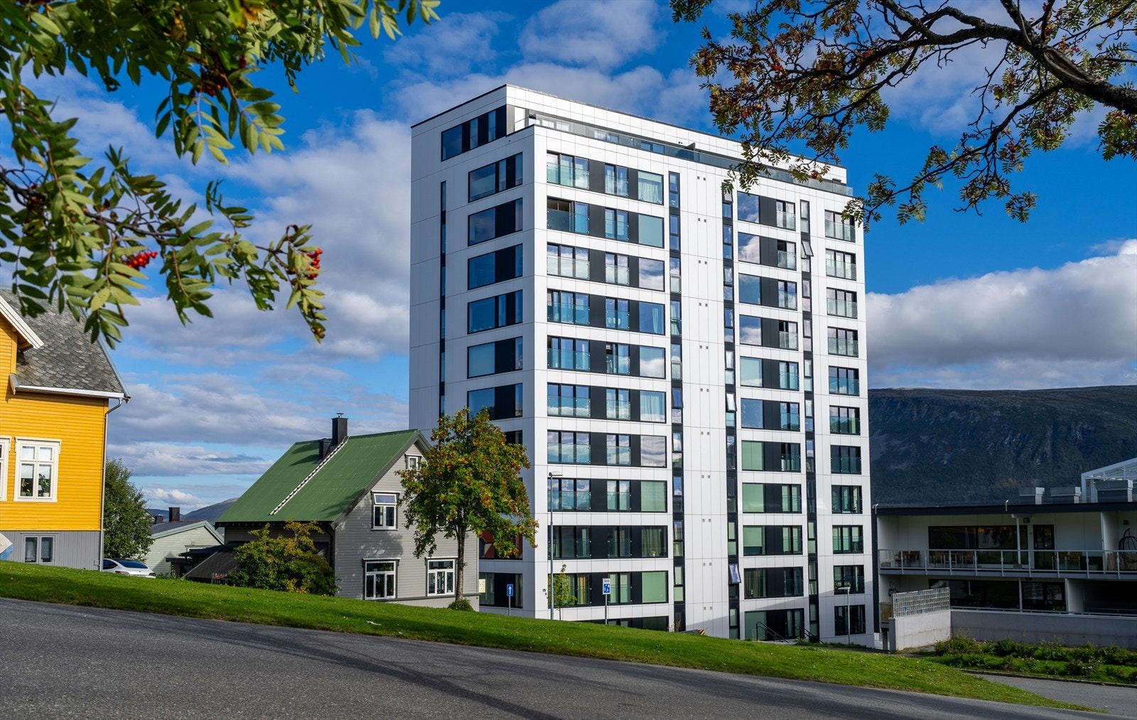 Romslig 2-roms leilighet i "Solseilet" med nordvendt utsikt i 9. etasje! Privat bilde Galleribilde