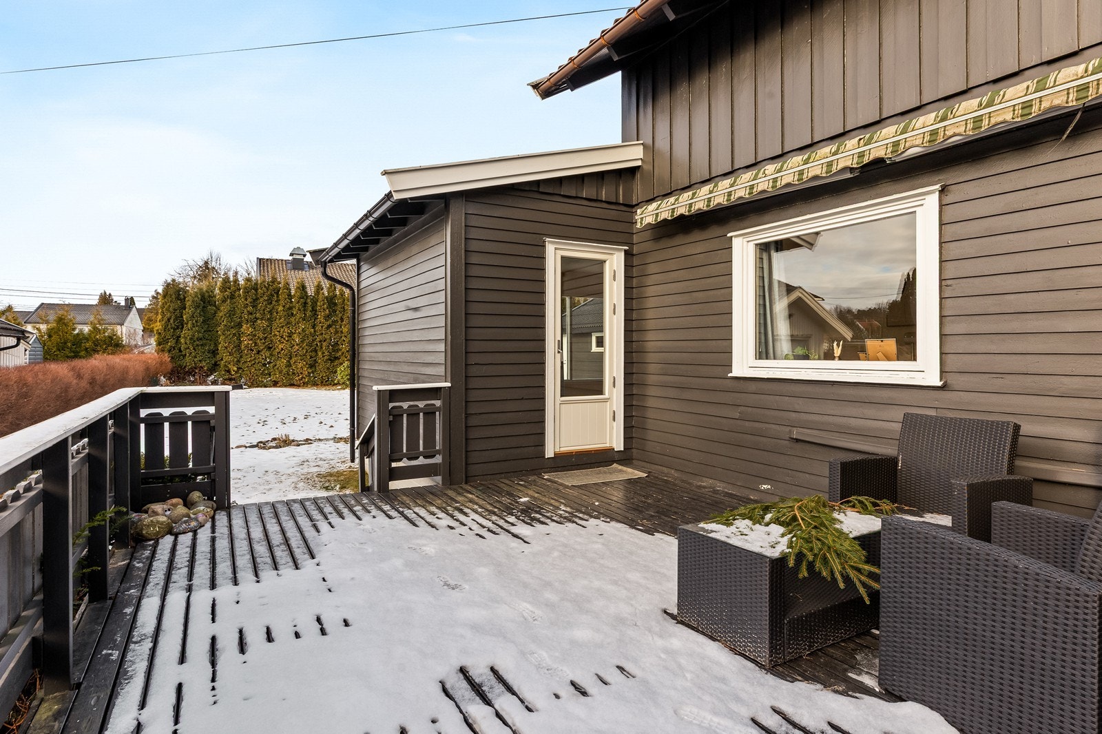 Verandadøren ut til terrassen ble skiftet i 2014. Galleribilde