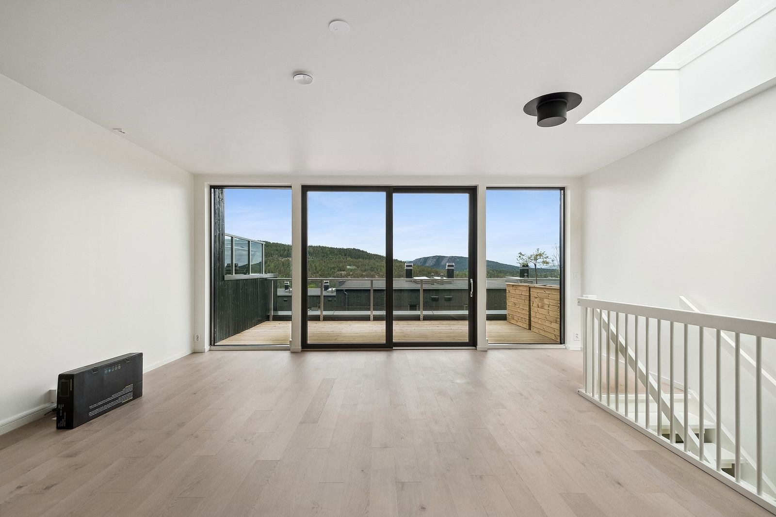 Stue med utgang terrasse Galleribilde