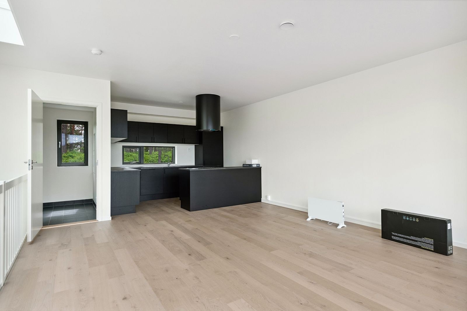 Åpen kjøkkenløsning (Bilde fra husrekken bak) Galleribilde