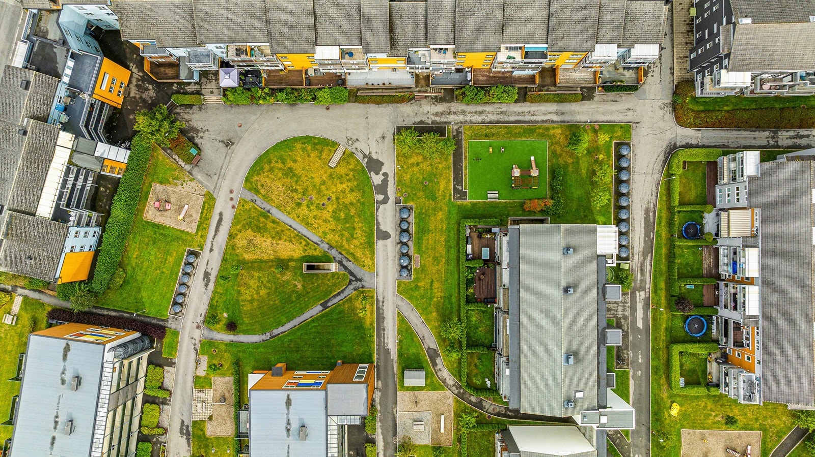 Store grøntområder rett utenfor døren. Galleribilde