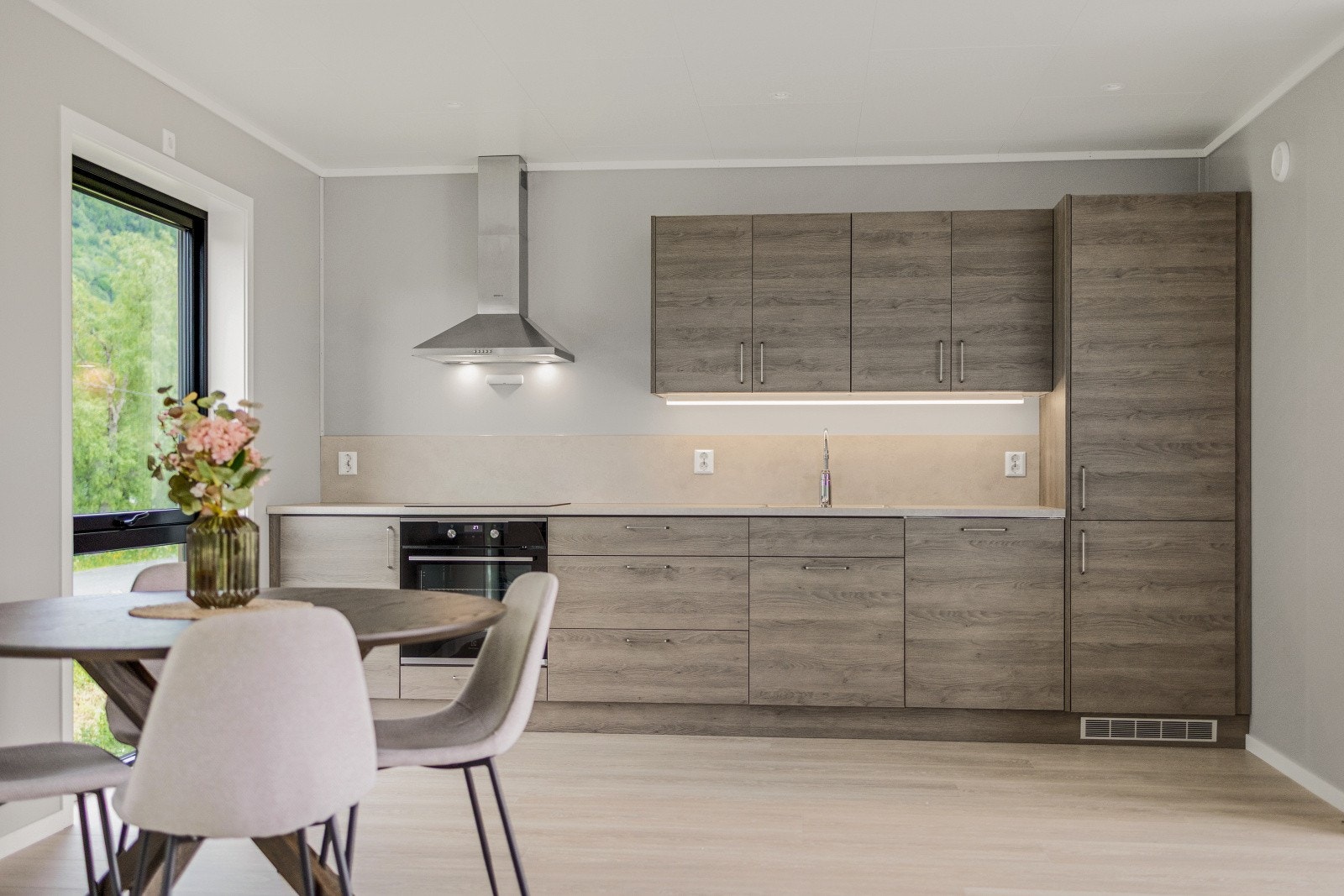 Kvalitet og funksjon i fokus. Kjøkken fra tradisjonsrike Nygård i Mosjøen Galleribilde