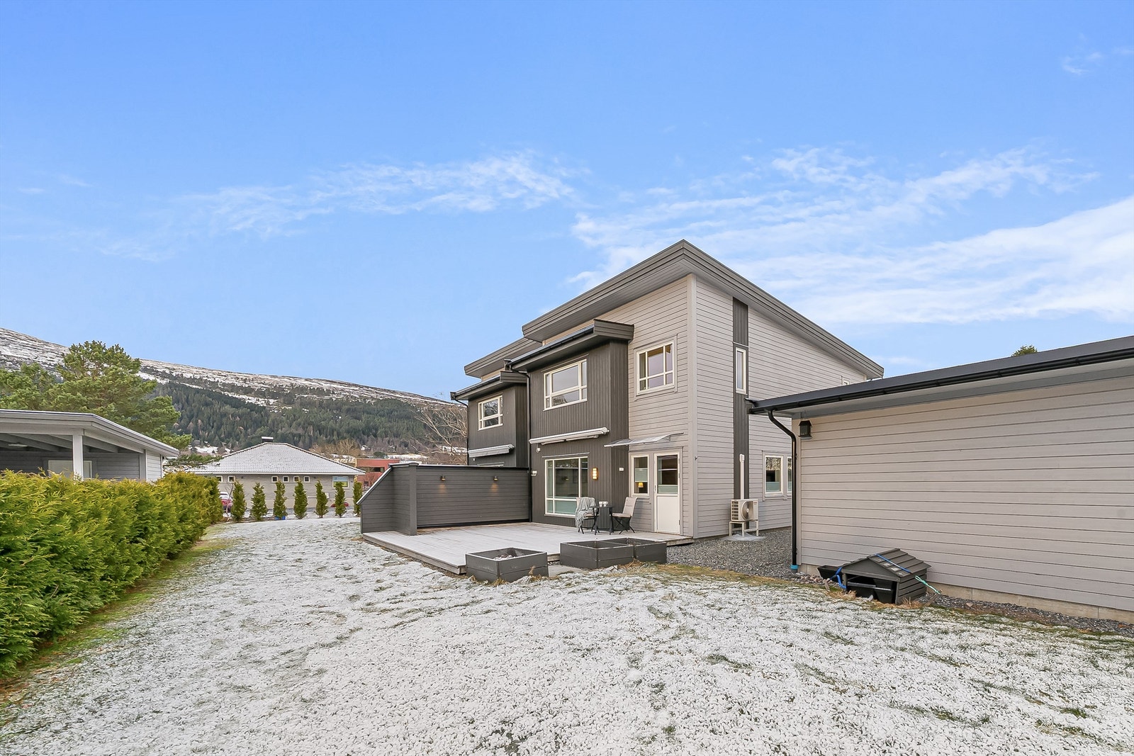 Møremegling ved Brynjar S. Bergesen har gleden av å presentere Isakmarka 8. Galleribilde