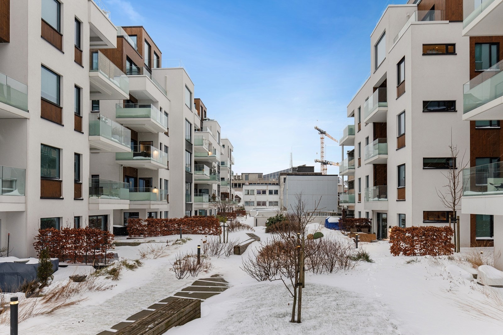 Sameiet har en nydelig hage til disposisjon for beboerne. Galleribilde