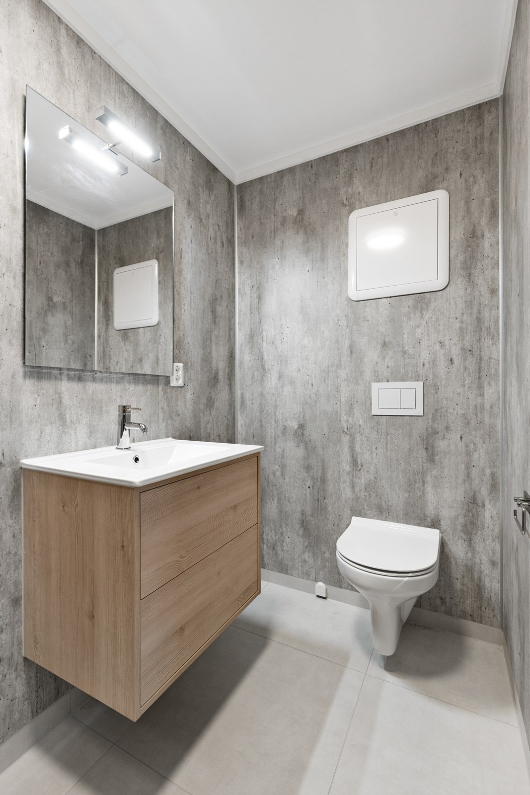 Begge badene ble totaloppusset i 2025. Galleribilde