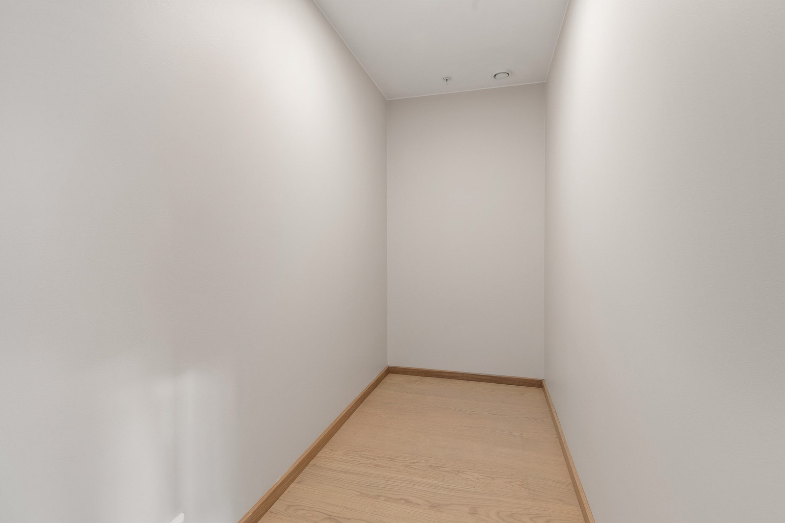 Praktisk bod i leiligheten med tilgang fra stuen. Galleribilde