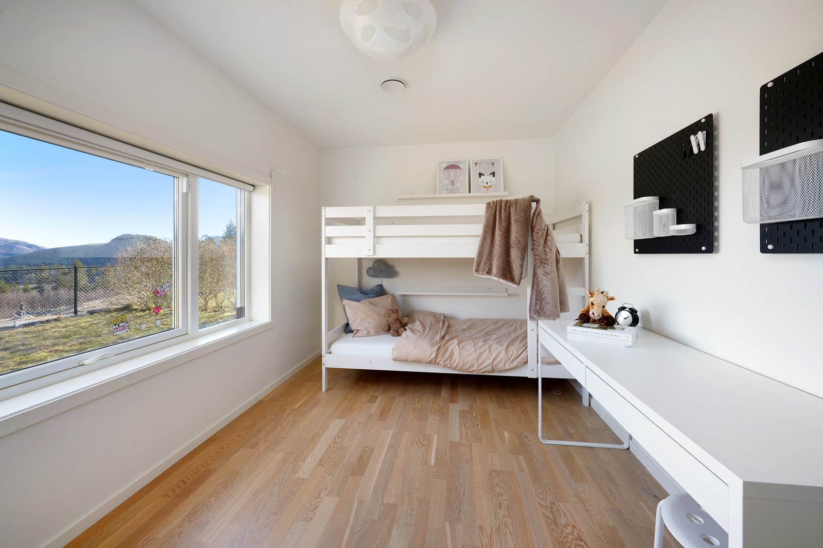 Soverom i underetasje. Galleribilde