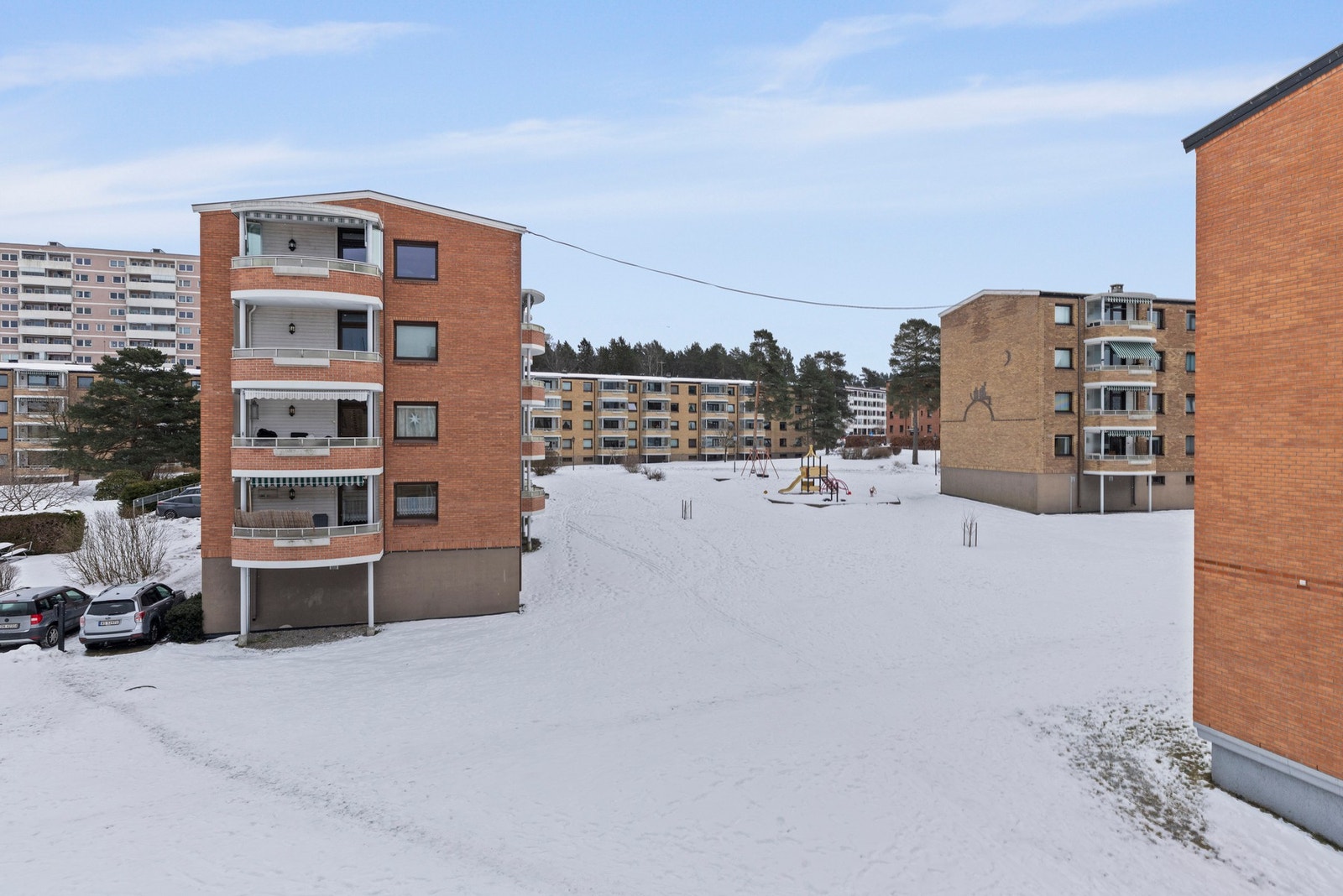 Det er lite innsyn fra balkongen Galleribilde