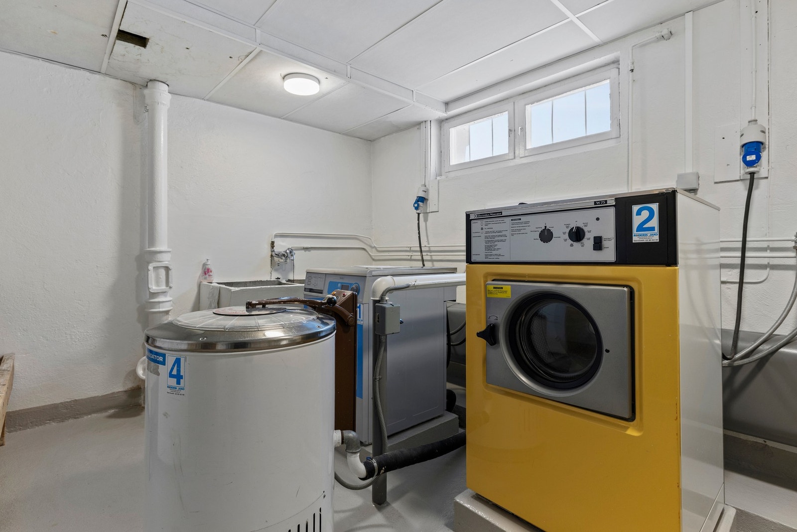 Det er felles vaskeri i kjeller Galleribilde