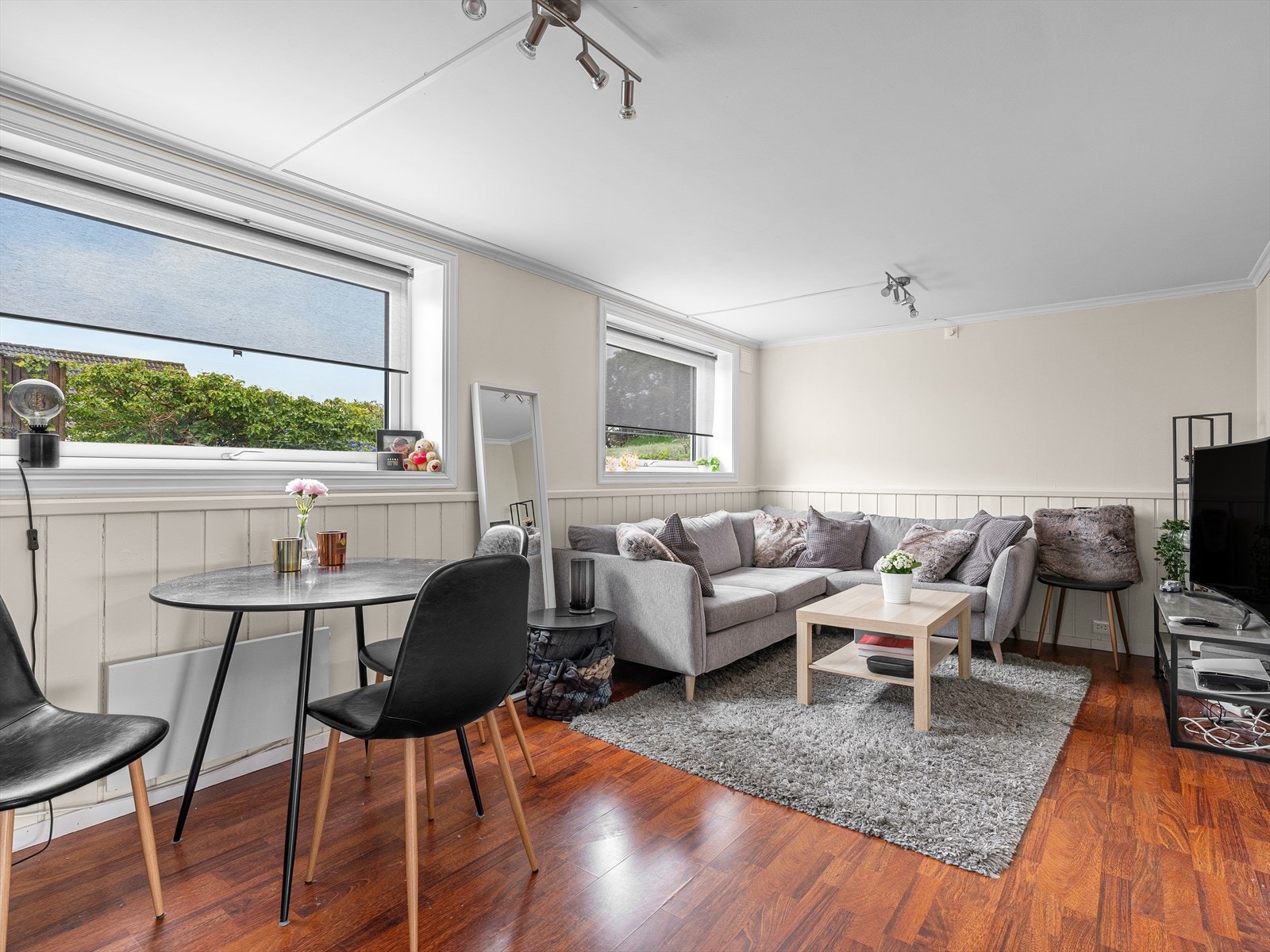 Kjelleren er i dag innredet og utleid. Galleribilde