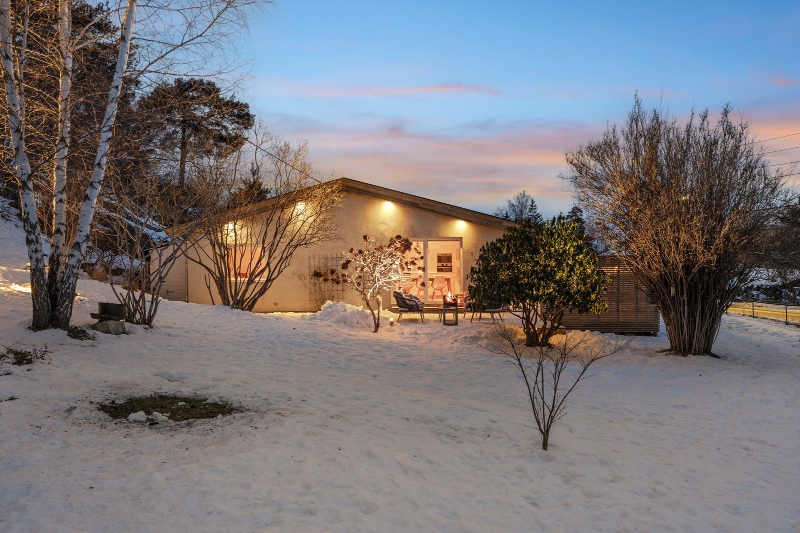 Her bor du trygt og fredelig, med kort og bilfri skolevei til Sogsti barneskole, og gangavstand til flere barnehager Galleribilde