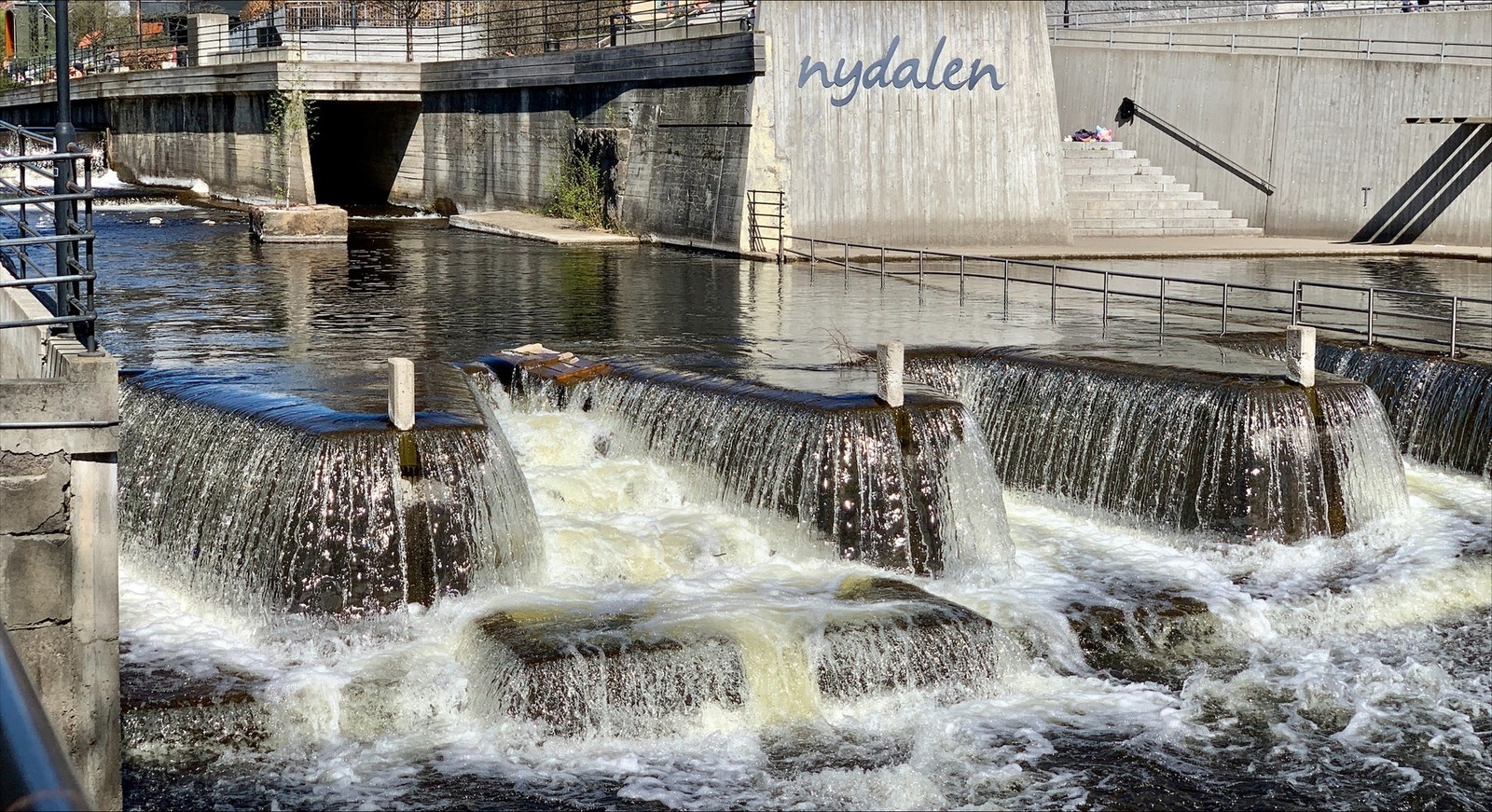 Nydalen med Akerselva som renner forbi er også en av mange turområder bydelen har å by på. Galleribilde