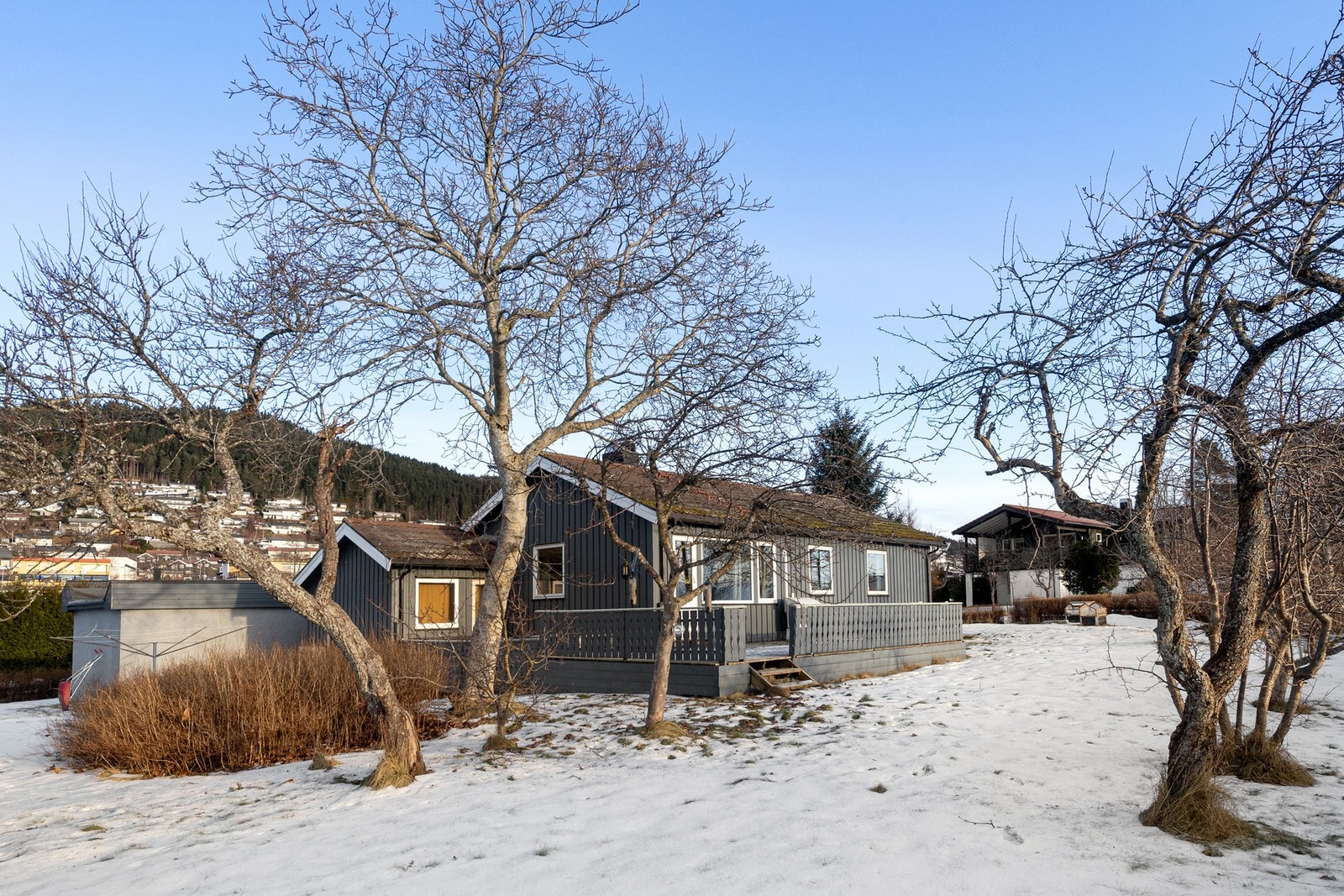 Velkommen til Nøisomhedvegen 20! Presentert av EIE Molde v/Tore Magerøy. Foto: Studio Istad v/Espen Istad. Galleribilde