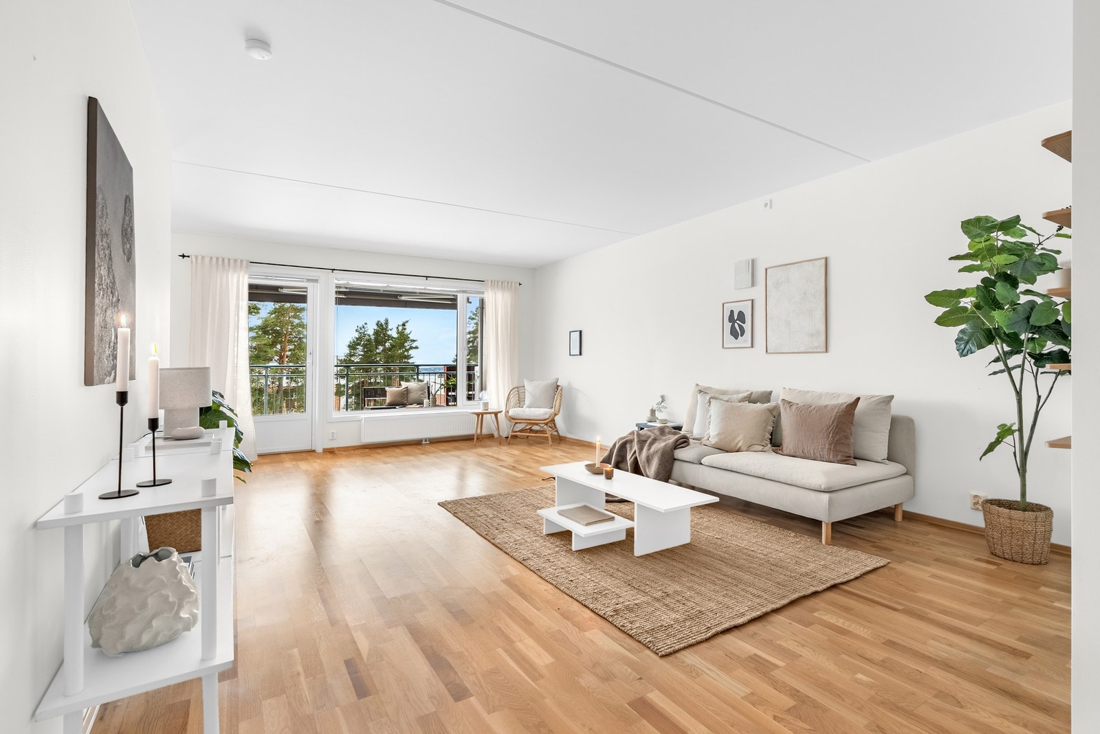 Velkommen til Jordstjerneveien 77 H - presentert av PrivatMegleren ved Selma N. Thorkildsen. Galleribilde