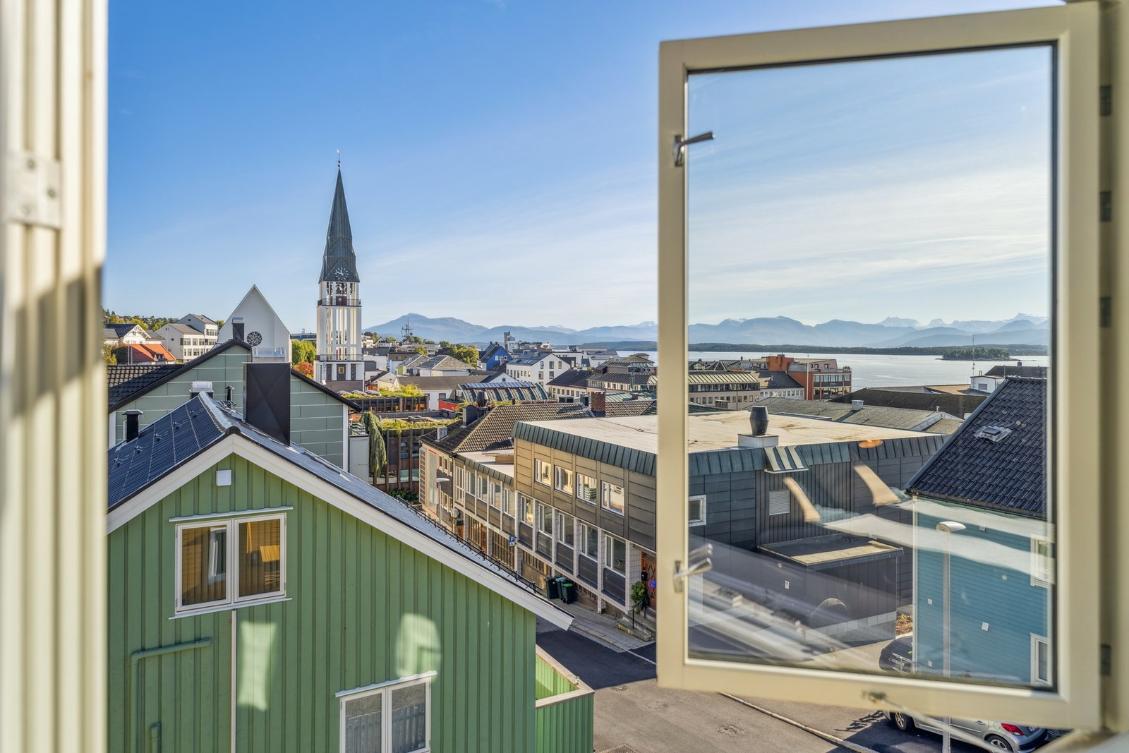 Fantastisk utsikt fra soverom Galleribilde