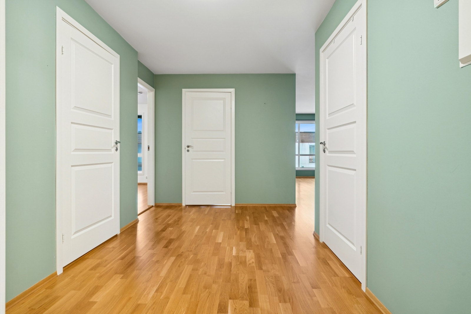 Borettslaget har en praktisk beliggenhet med dagligvare, treningssenter og kollektivtransport rett utenfor døren Galleribilde