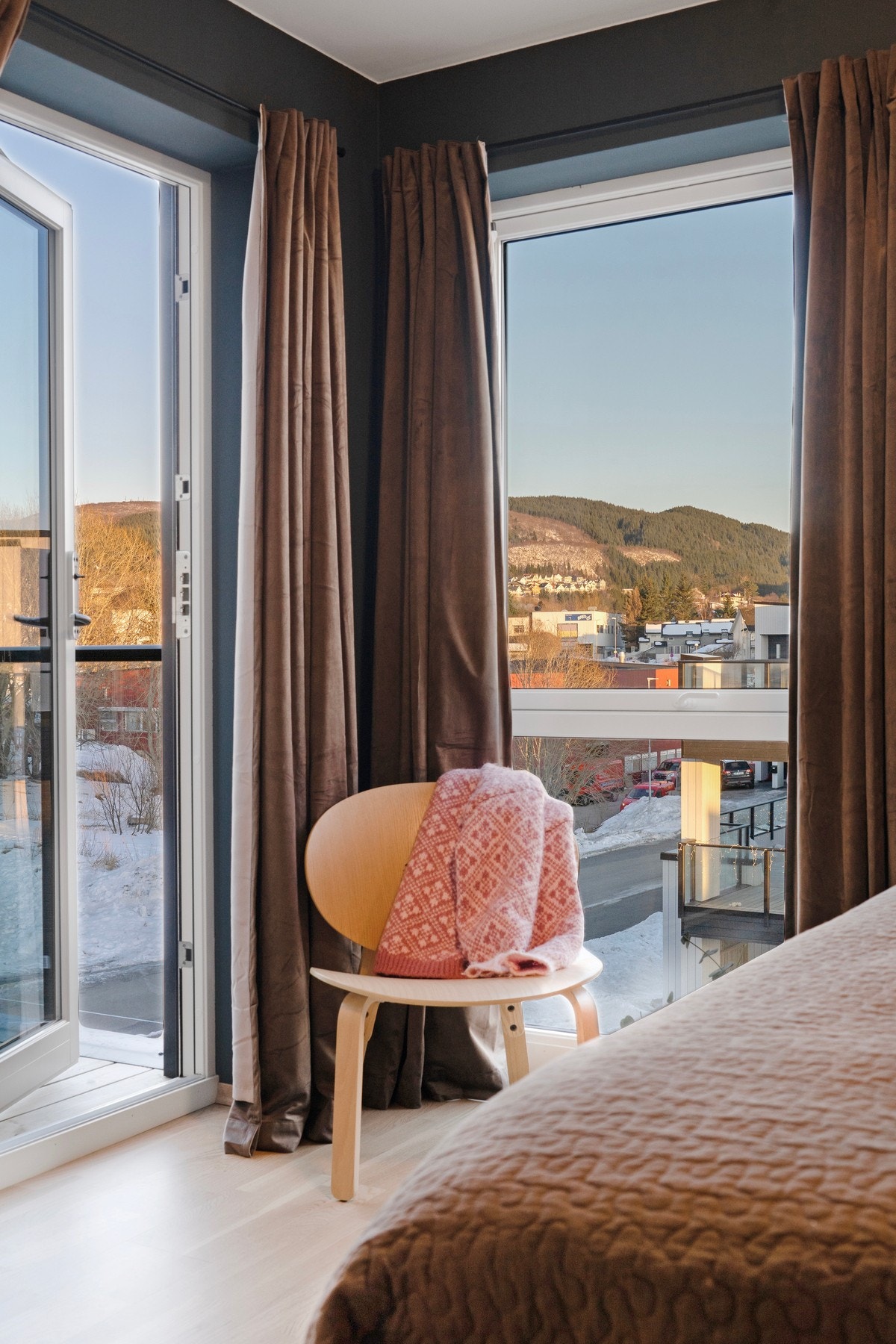 Utgang til altan nr. 4 fra hovedsoverommet. Galleribilde