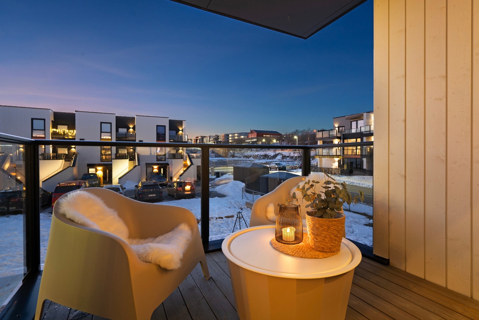 Takoverbygget altan med meget gode lys og solforhold Galleribilde