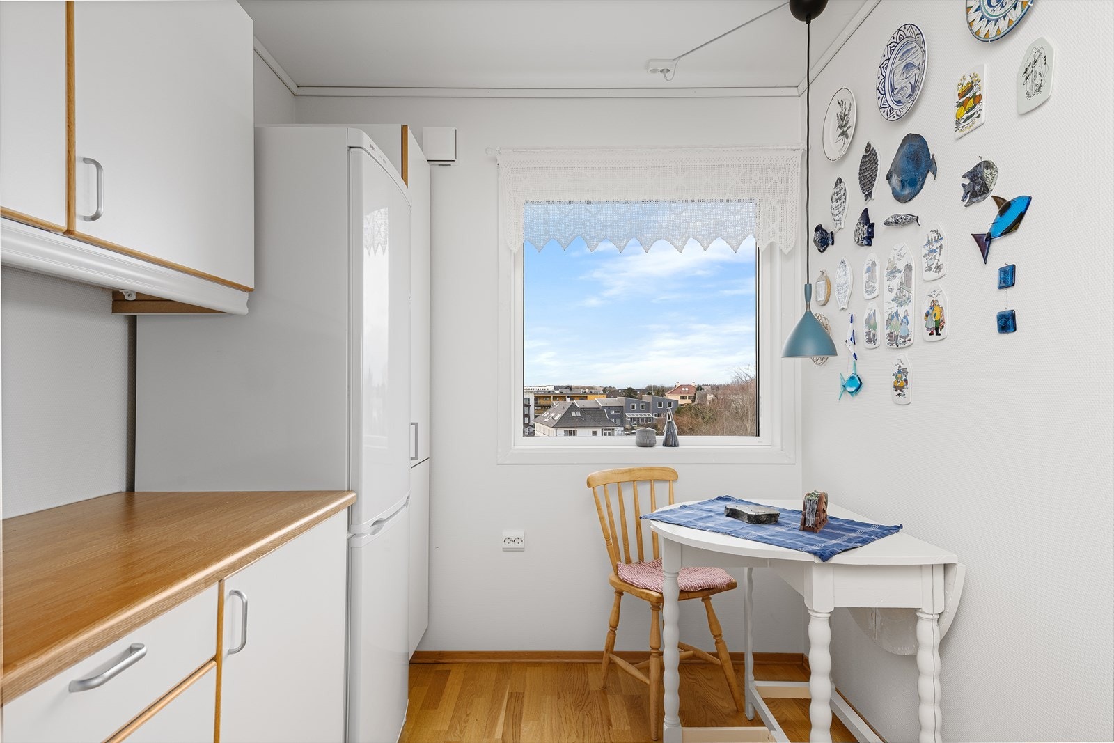 Plass for et lite kjøkkenbord Galleribilde