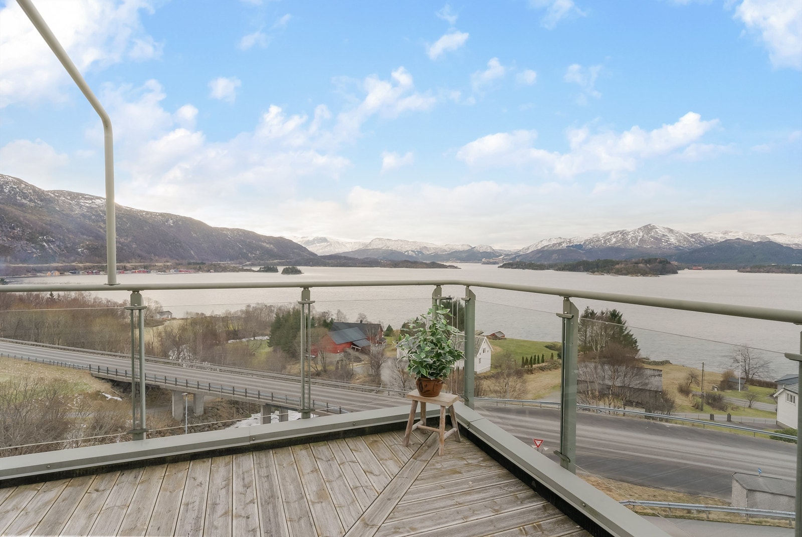 Utsikt. Galleribilde