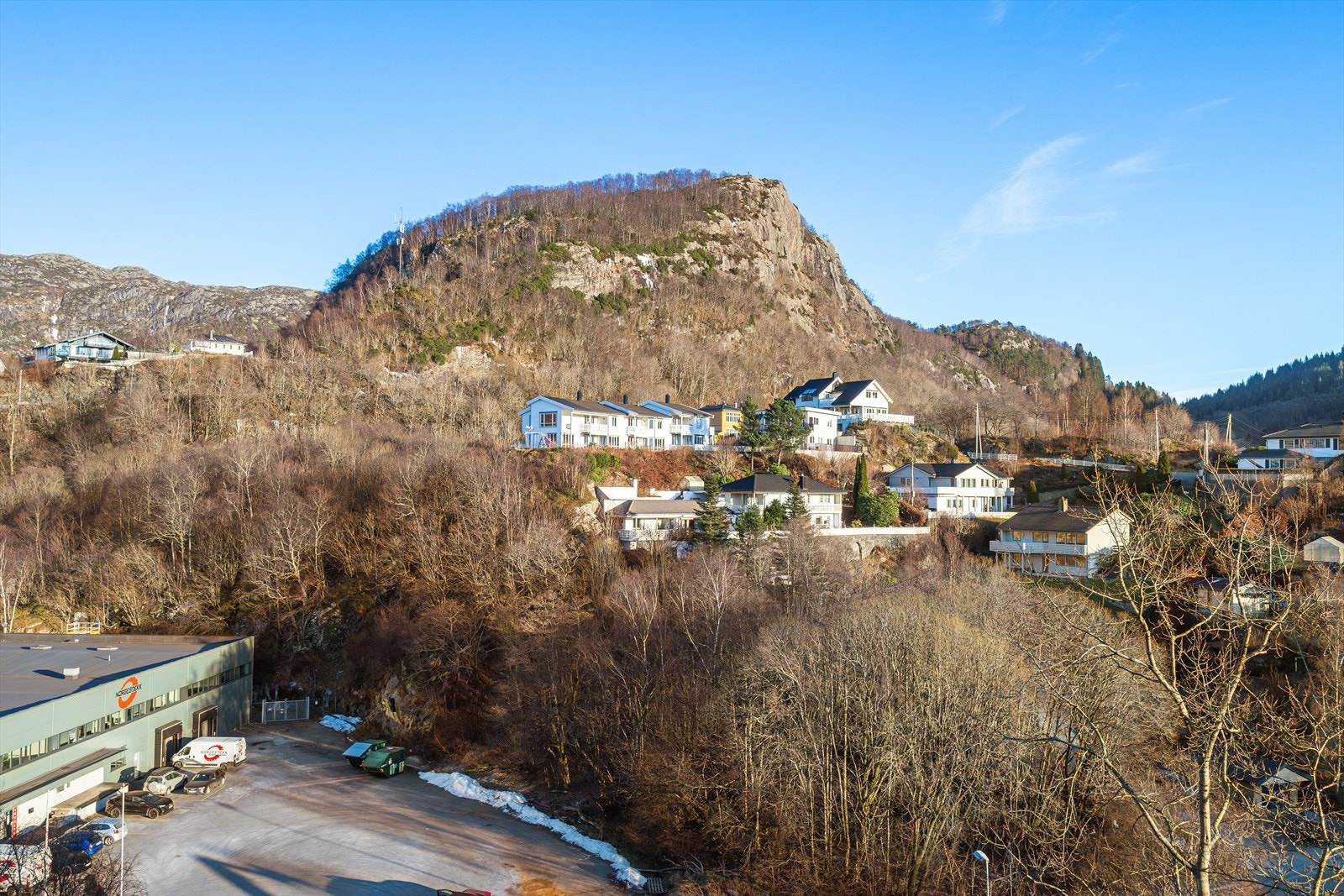 Det er også kort vei til flotte friluftsområder og aktivitetsmuligheter. Galleribilde