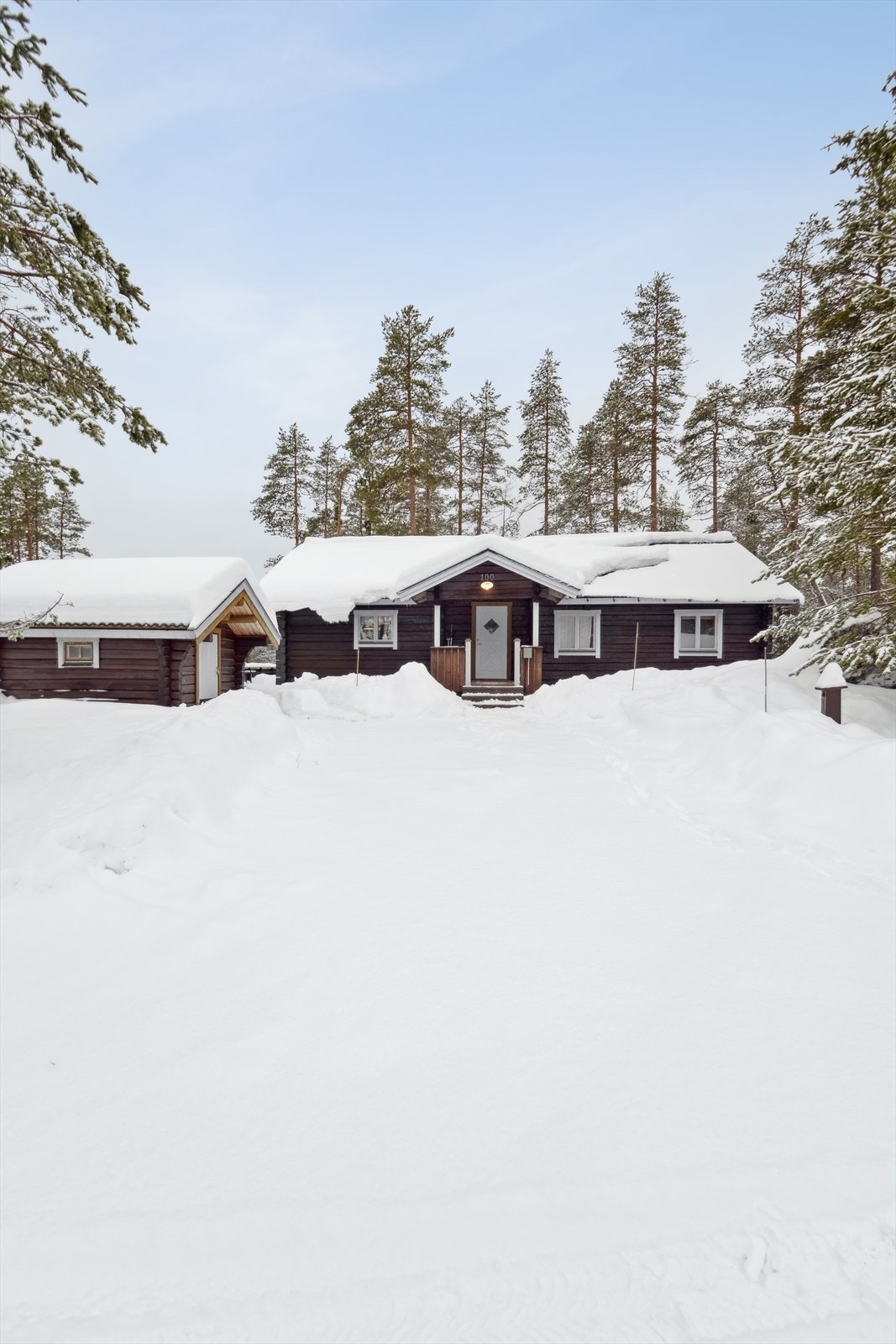 033_Velkommen til en hyggelig visning!.jpg Galleribilde