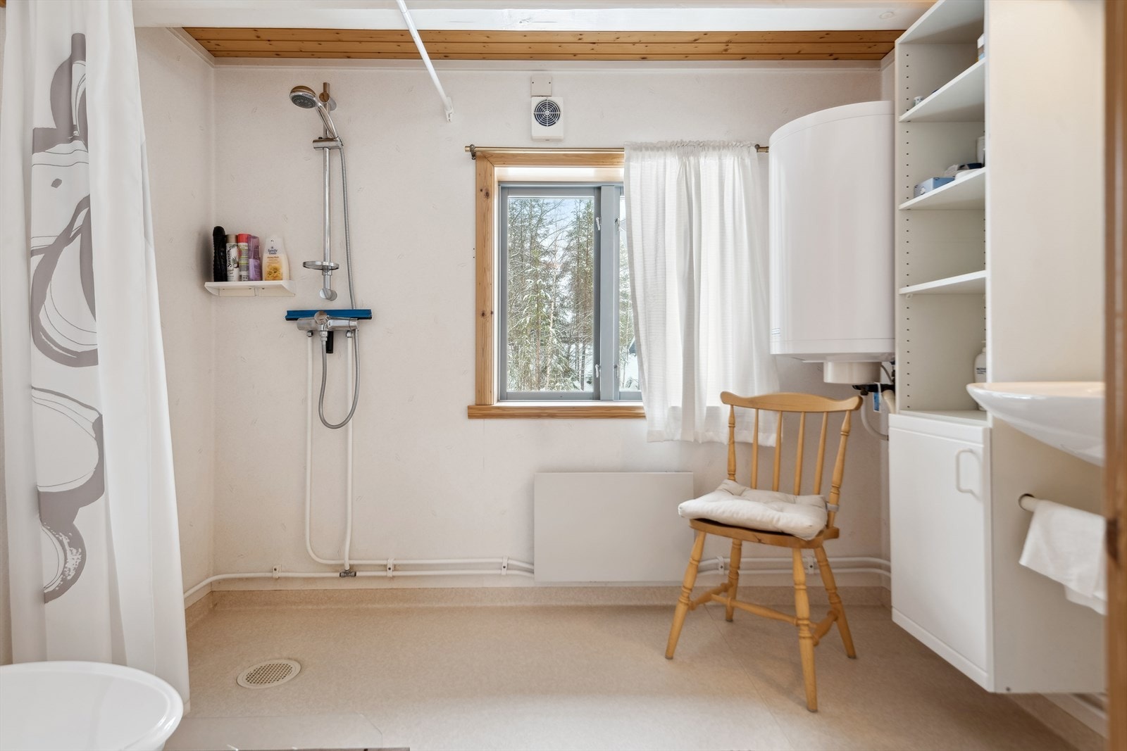 Stort bad fra byggeår - Påregnelig med oppgradering Galleribilde