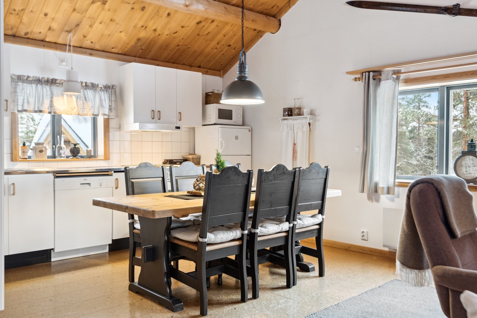 Plass for en større spisegruppe Galleribilde