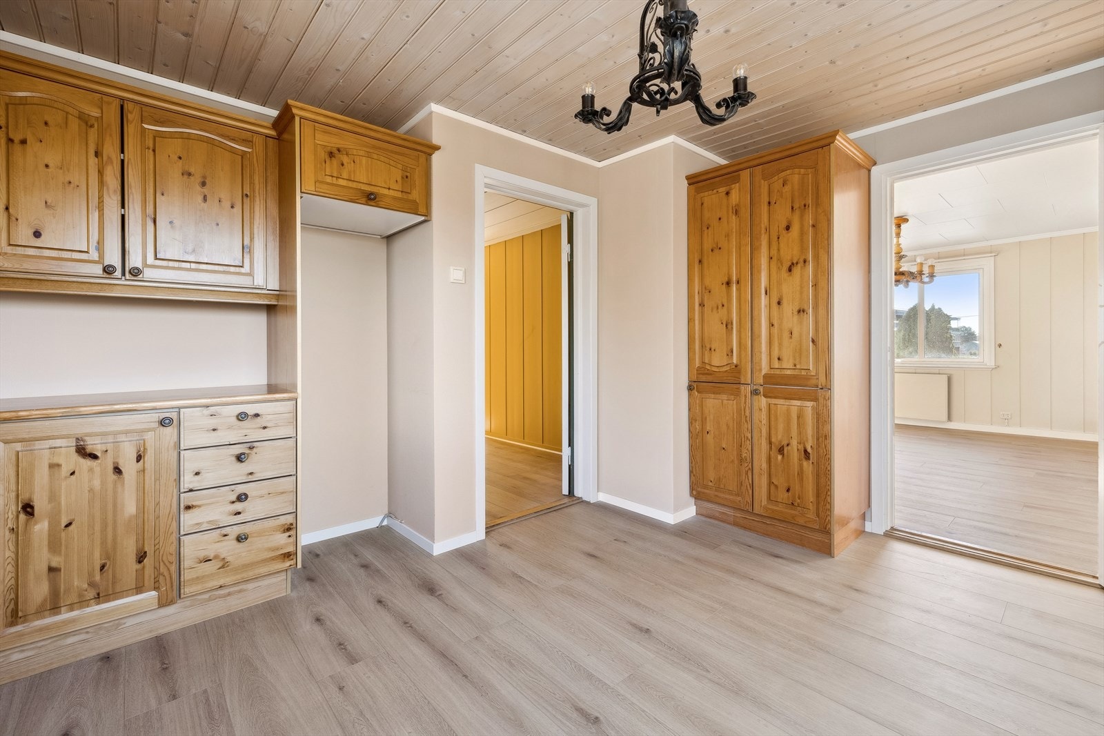 Avsatt plass til hvitevarer. Galleribilde