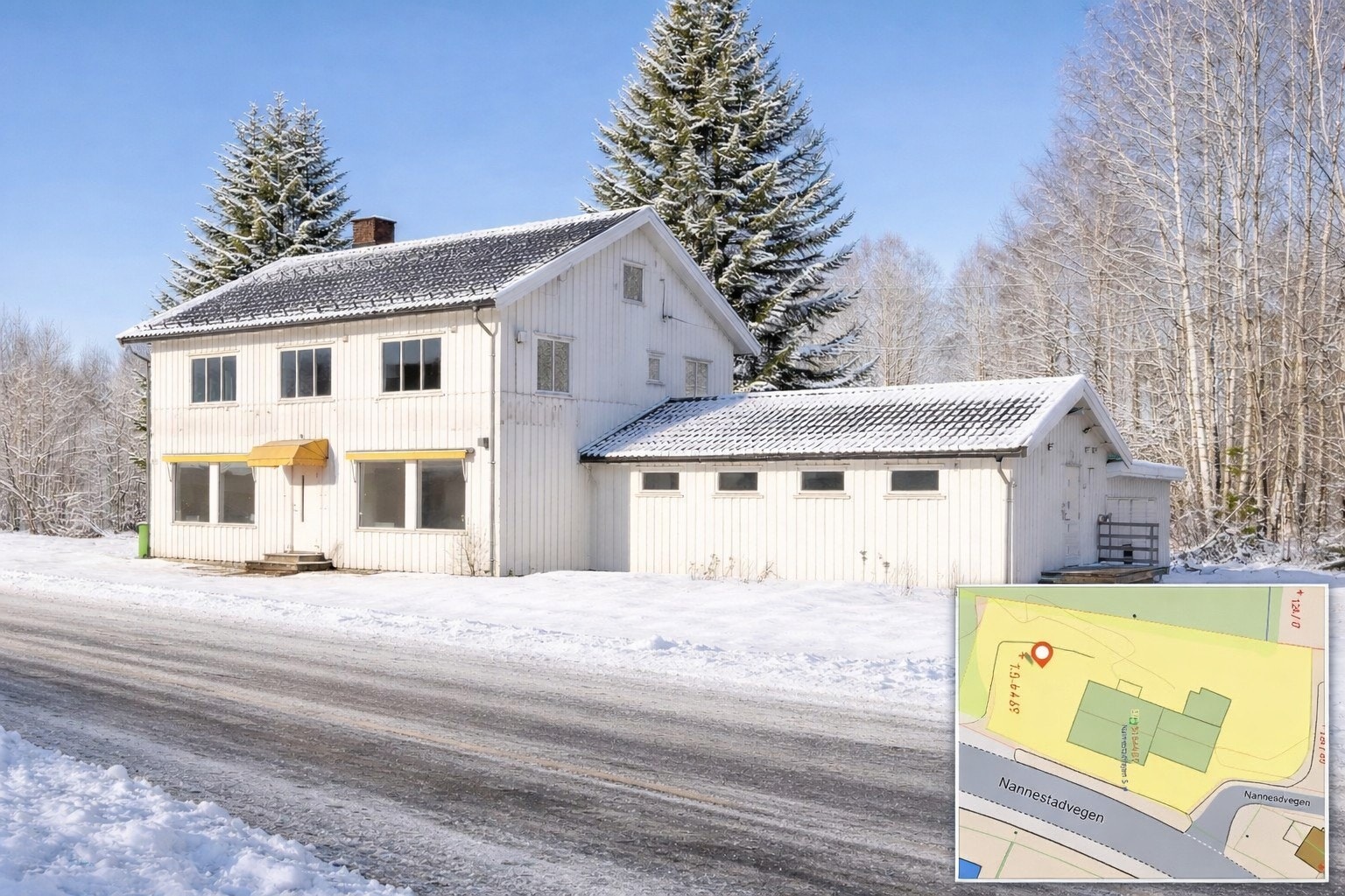 Sentralt i Maura og nær Gardermoen - Næringseiendom med lokaler i 1. etasje og leilighet i 2. etasje, beliggende på en stor tomt.Foto av Hege K. Leren Galleribilde