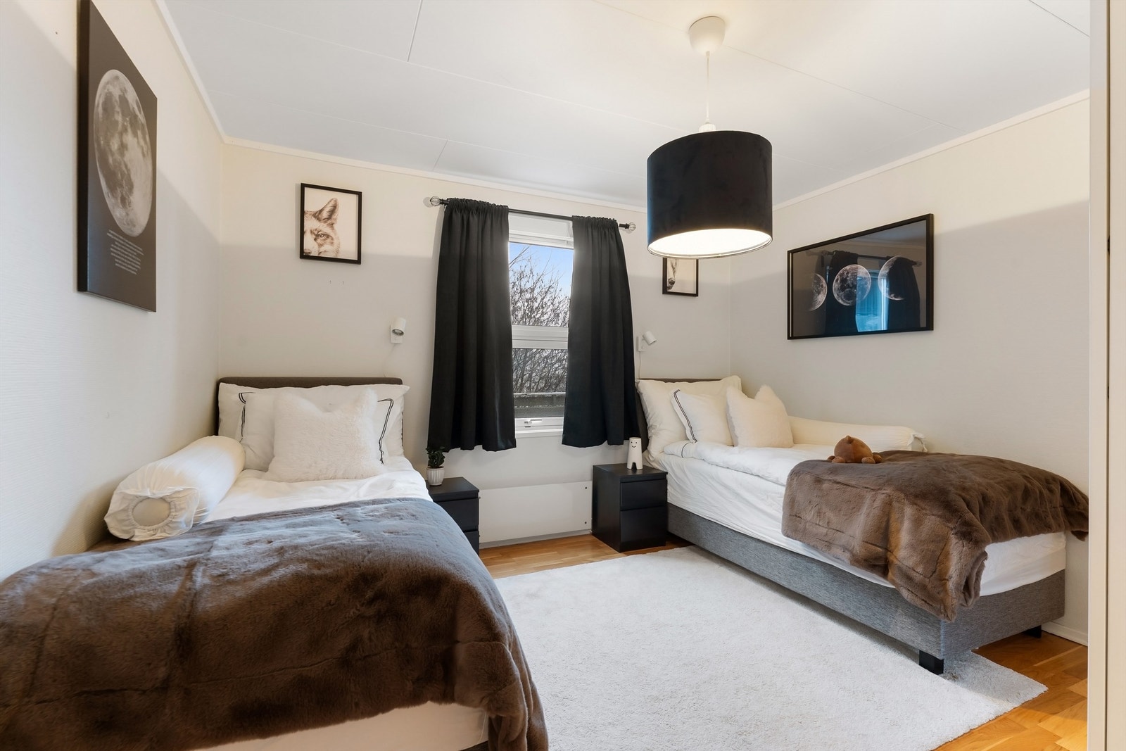 Romslig soverom nr. 2 i samme etasje Galleribilde