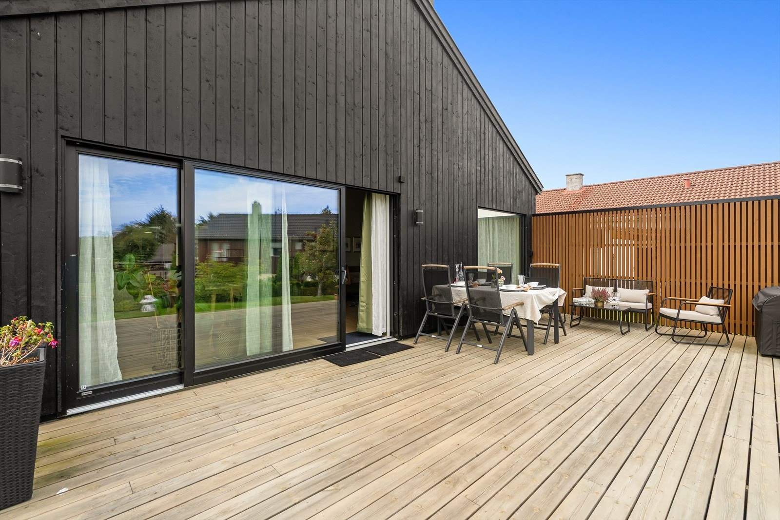 Doble skyvedører ut fra stue Galleribilde