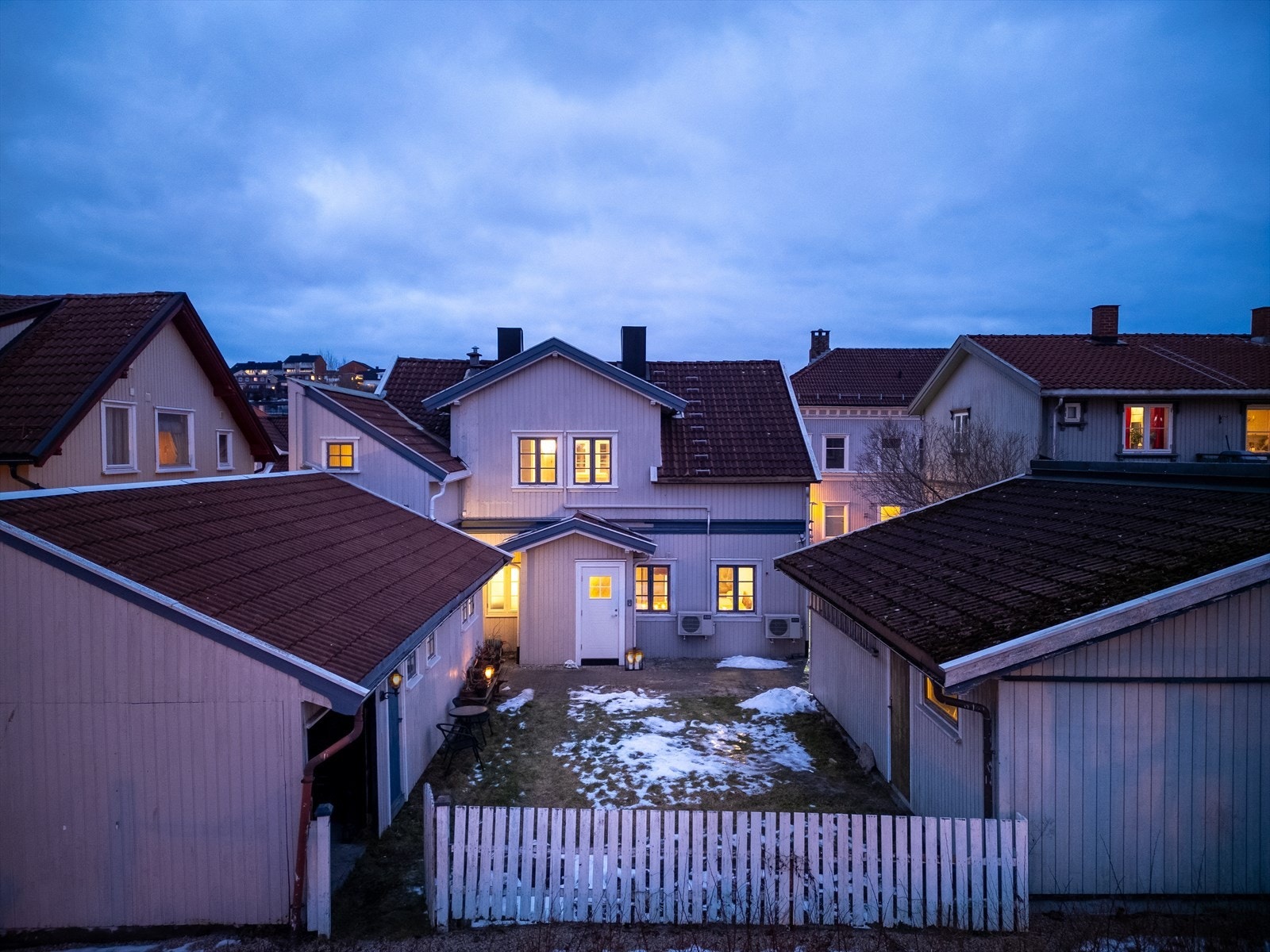 Werenskiolds gate 7 ble bygget i 1898, men har blitt bygget om i flere omganger, med den antikke sjarmen bevart. Galleribilde