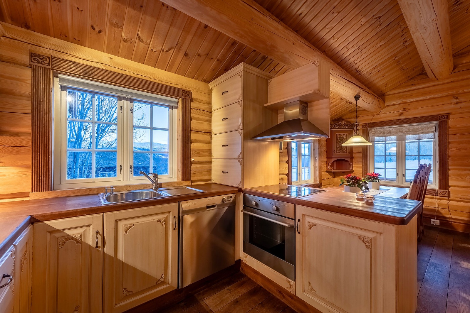 Heltre kjøkkeninnredning. Galleribilde