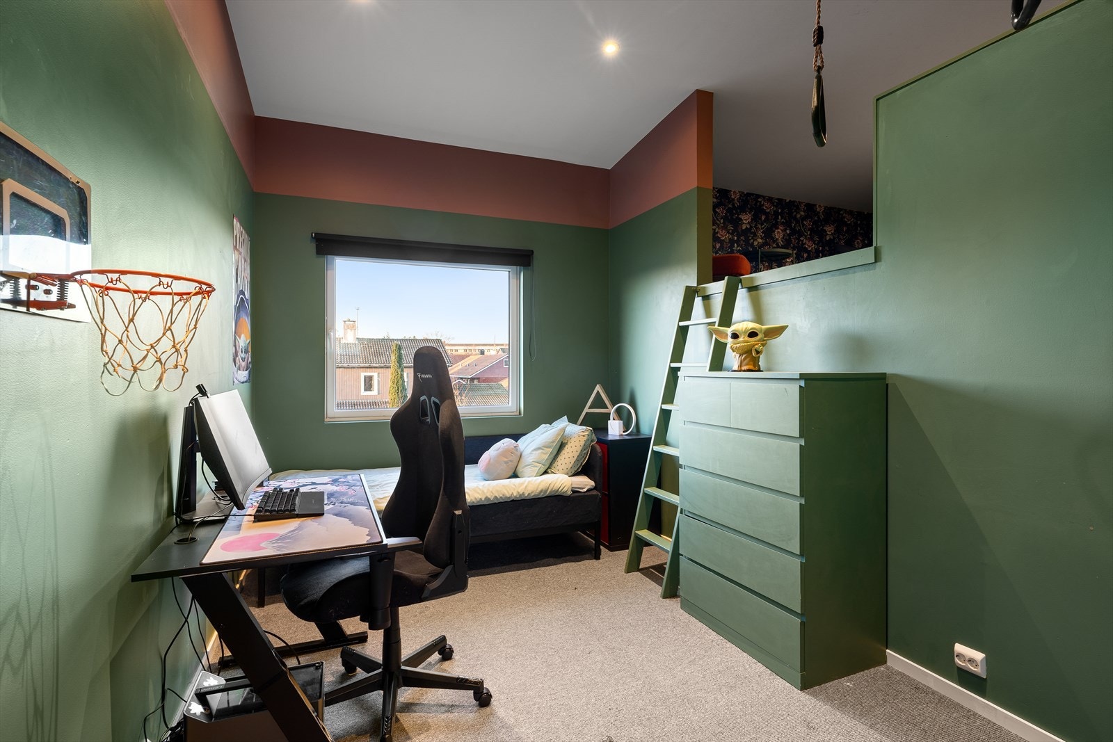 Soverom 4 - med hems Galleribilde